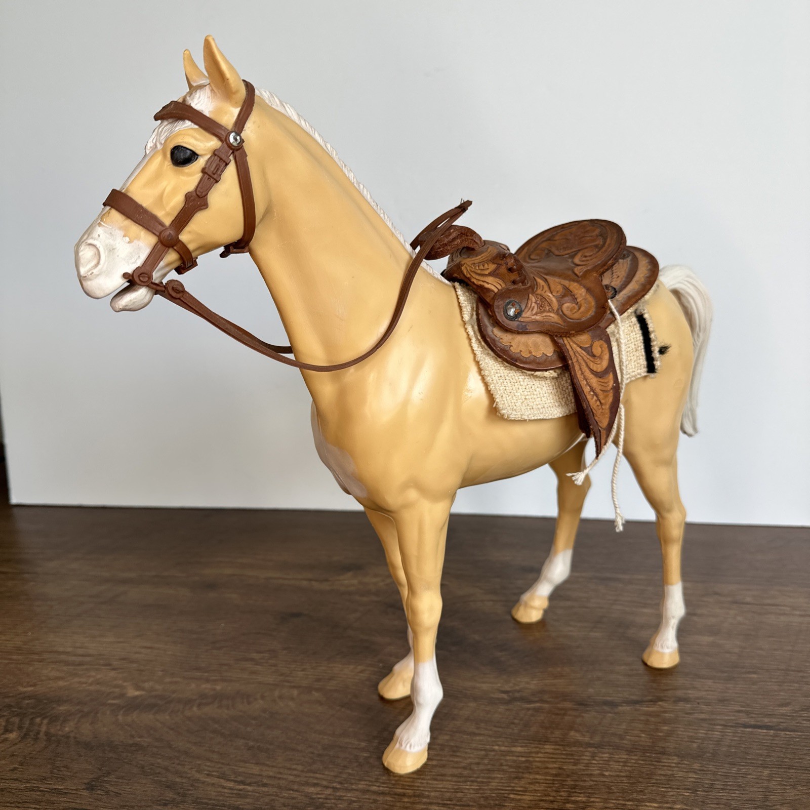 Vintage Marx Johnny West Horse Thunderbolt Palomino 1960’s Leather Saddle Read Vintage Marx Johnny West Horse Thunderbolt Palomino 1960’s Leather Saddle Read