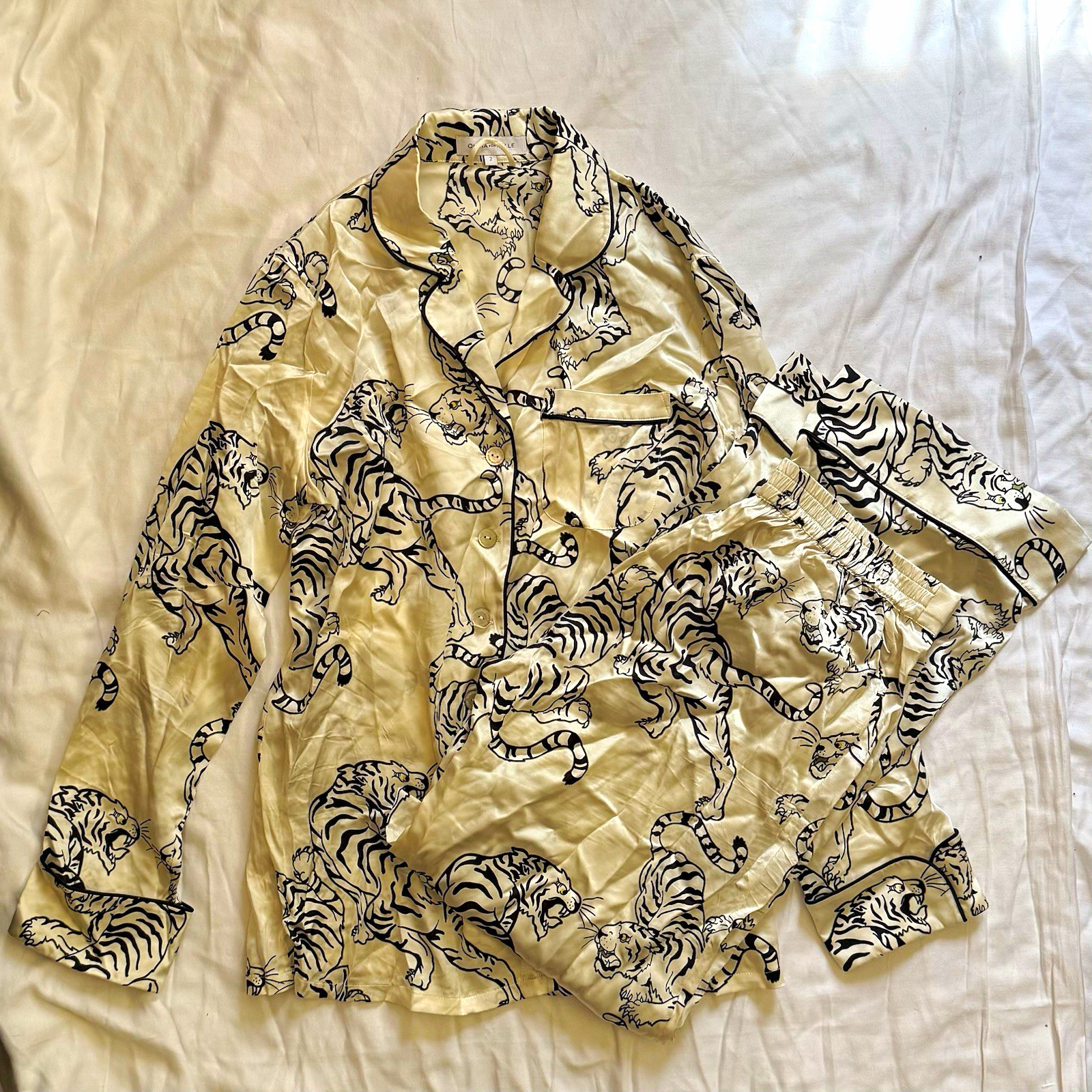 Olivia von Halle 100% Silk Satin Tiger Print Pajama Set Collared Button Sz 2