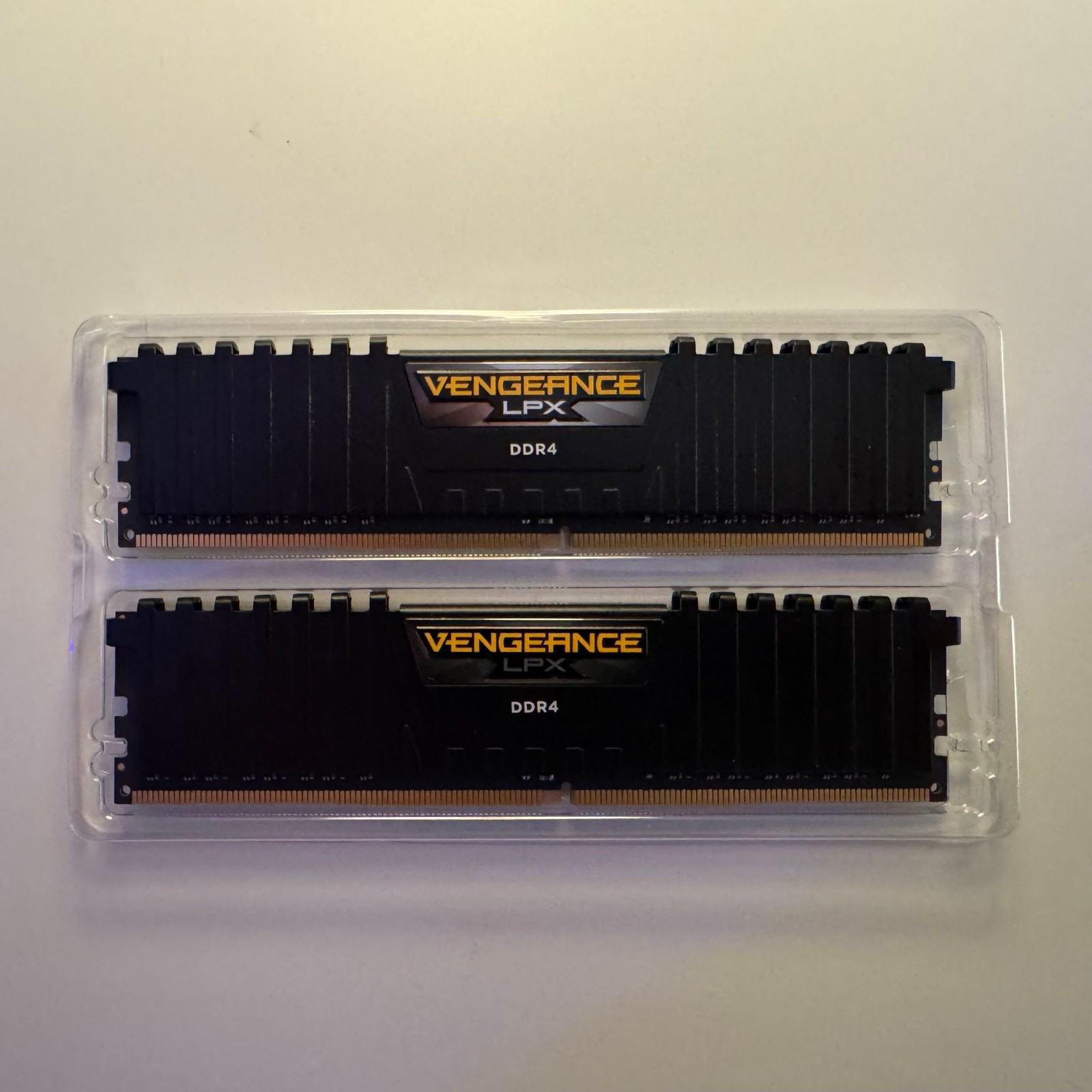 Corsair Vengeance LPX DDR4 RAM 16GB (2x8GB) 3200MHz CMK16GX4M2B3200C16 - Black