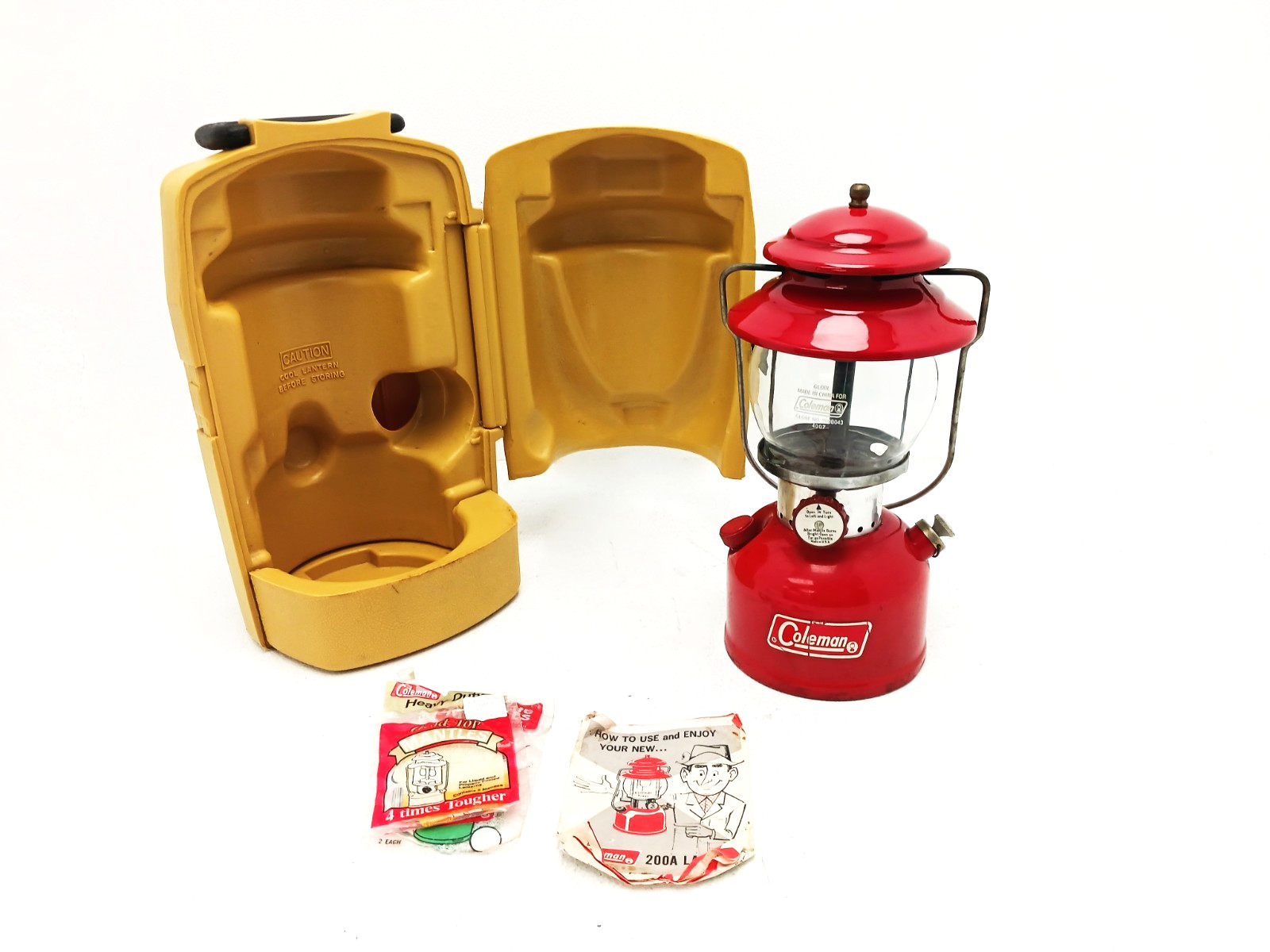 Vintage Coleman 200A Red Lantern with Clamshell Case Oct 1972 - NICE SHAPE