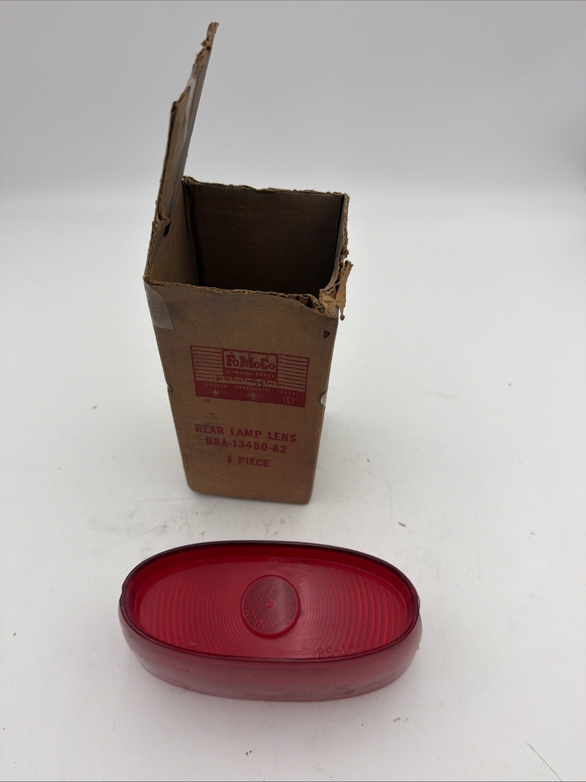Original GLO-BRITE 323 LENS. 1958 FORD Original GLO-BRITE 323 LENS. 1958 FORD