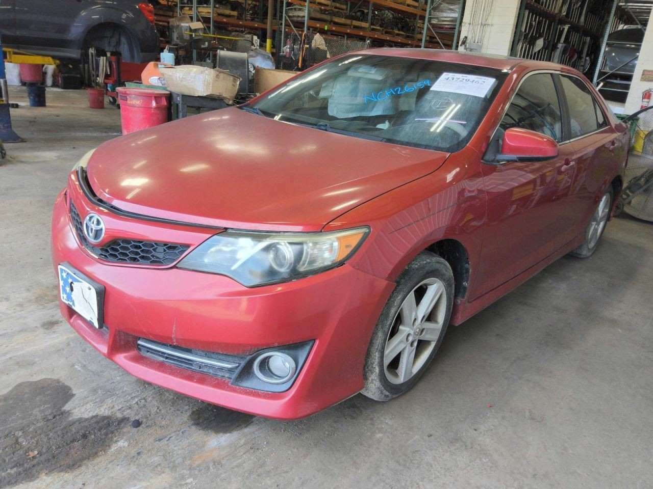 (LOCAL PICKUP ONLY) Roof Glass Fits 13-18 AVALON 823584