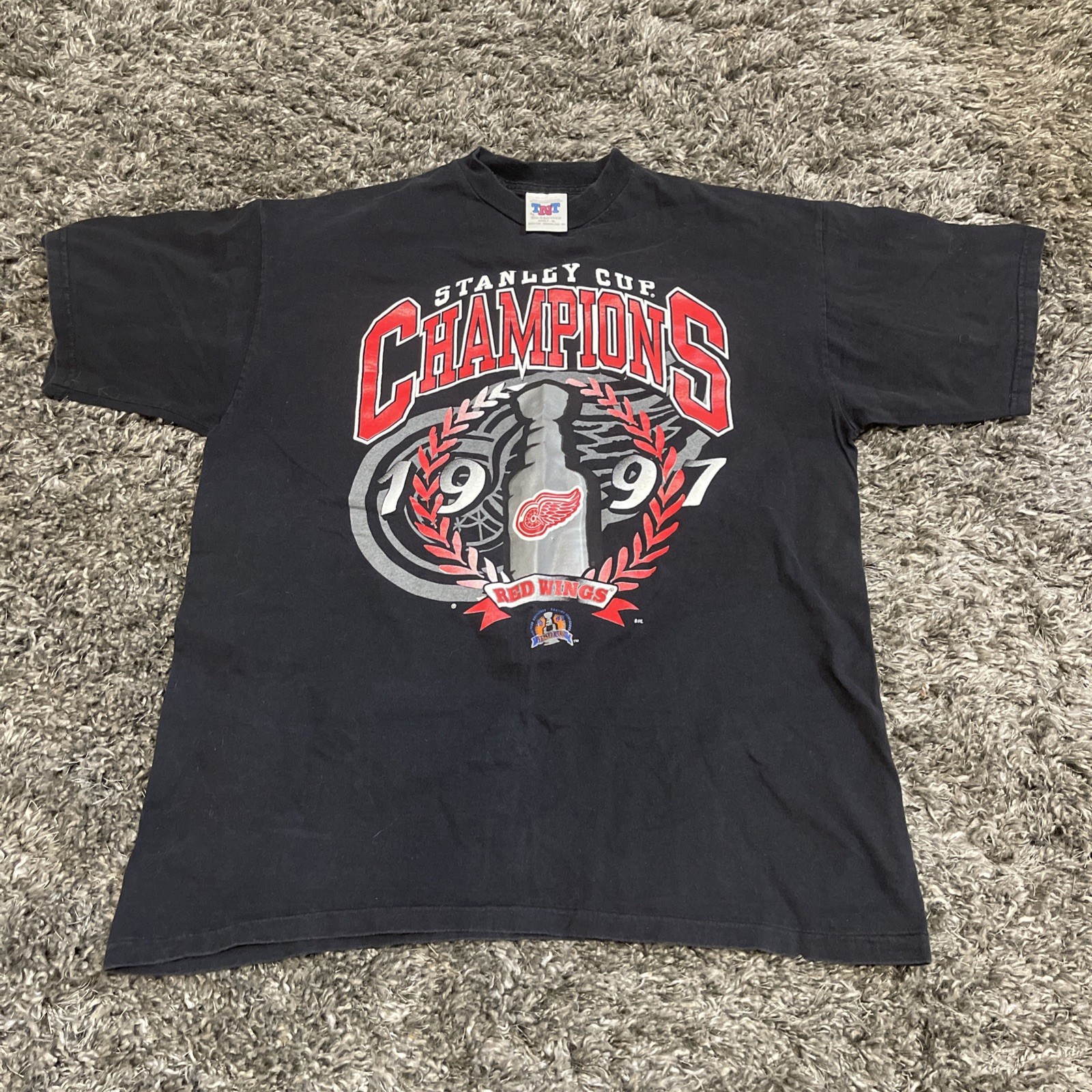 🔥Vtg Detroit Redwings 1997 Stanley Cup Champions T-shirt Size XL TNT Tag USA
