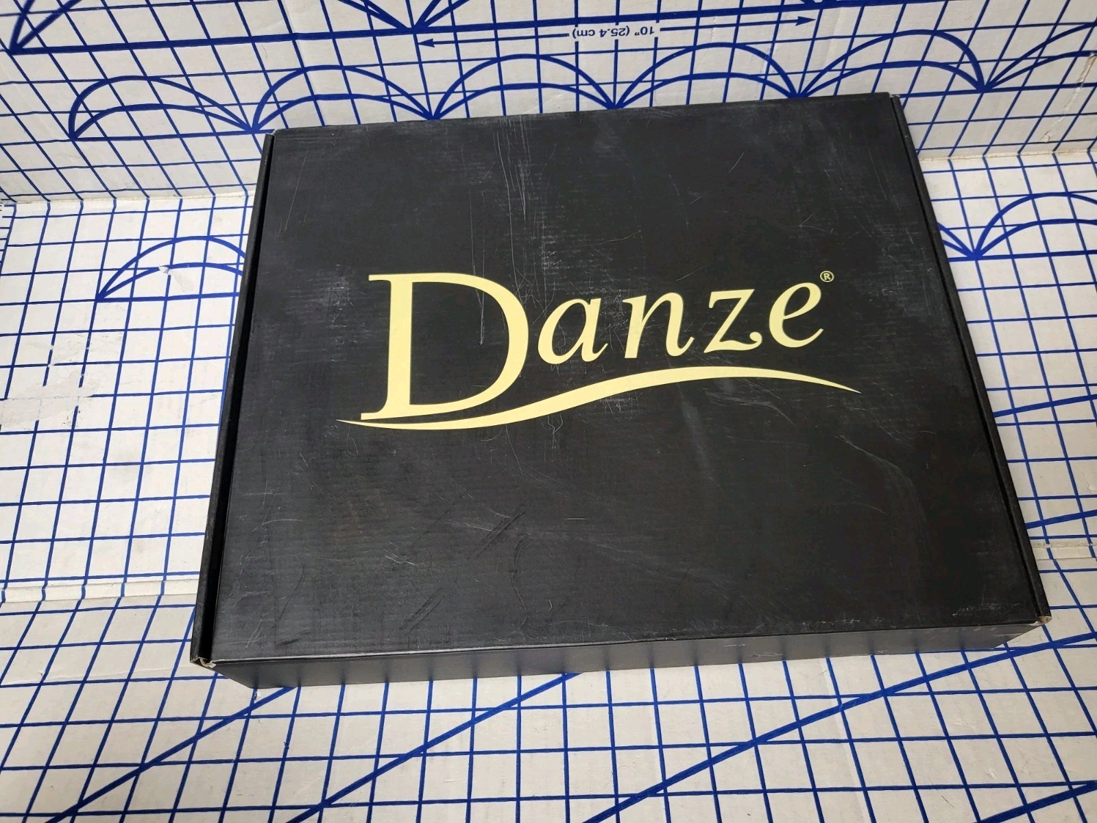 Danze D221016RB Opulence Single-Handle Vessel Lavatory Faucet Oil Rubbed Bronze Danze D221016RB Opulence Single-Handle Vessel Lavatory Faucet Oil Rubbed Bronze