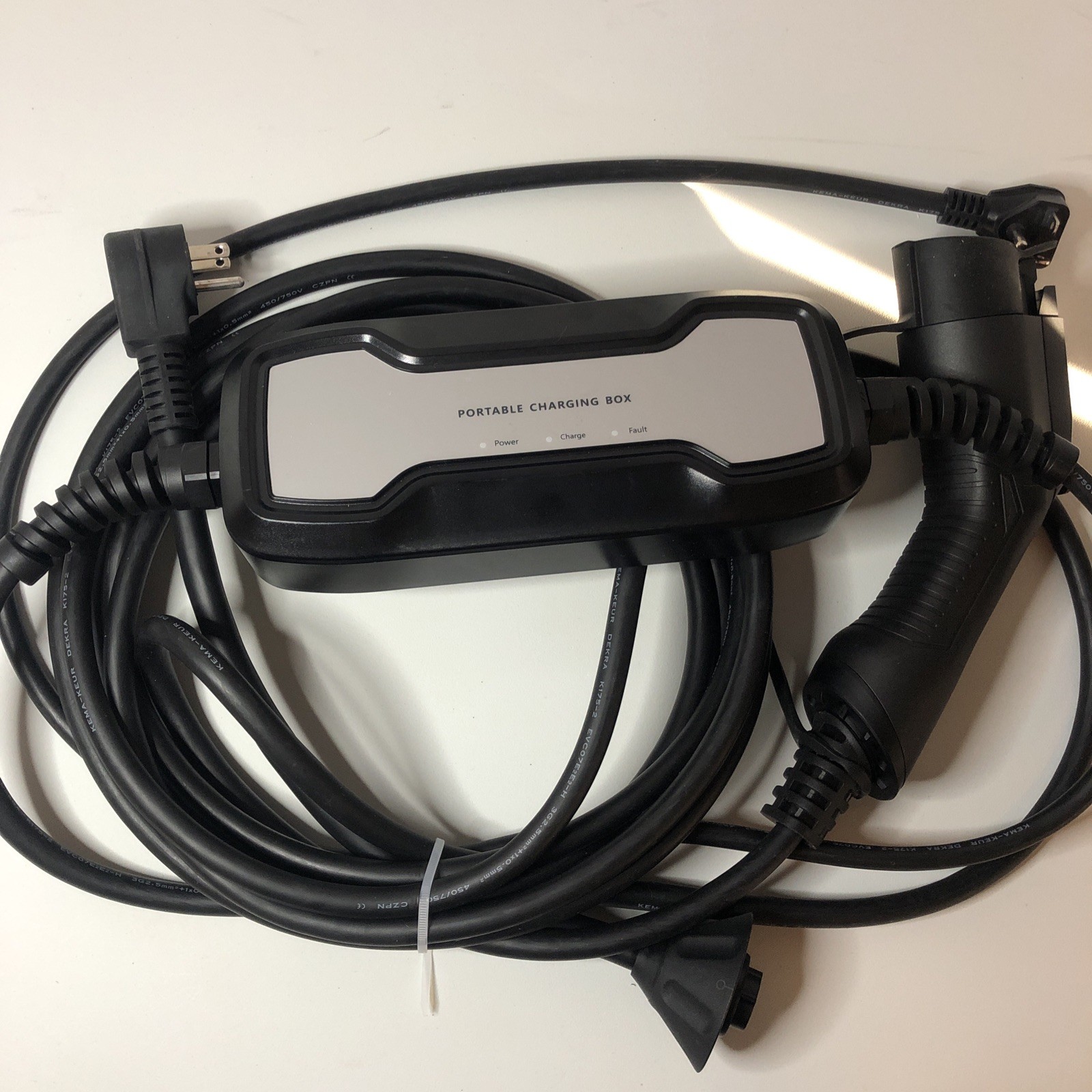 Portable Electric Vehicle EV Charger, Level-2, 16A, 120-230-VOLT MOREC BS-PCD020