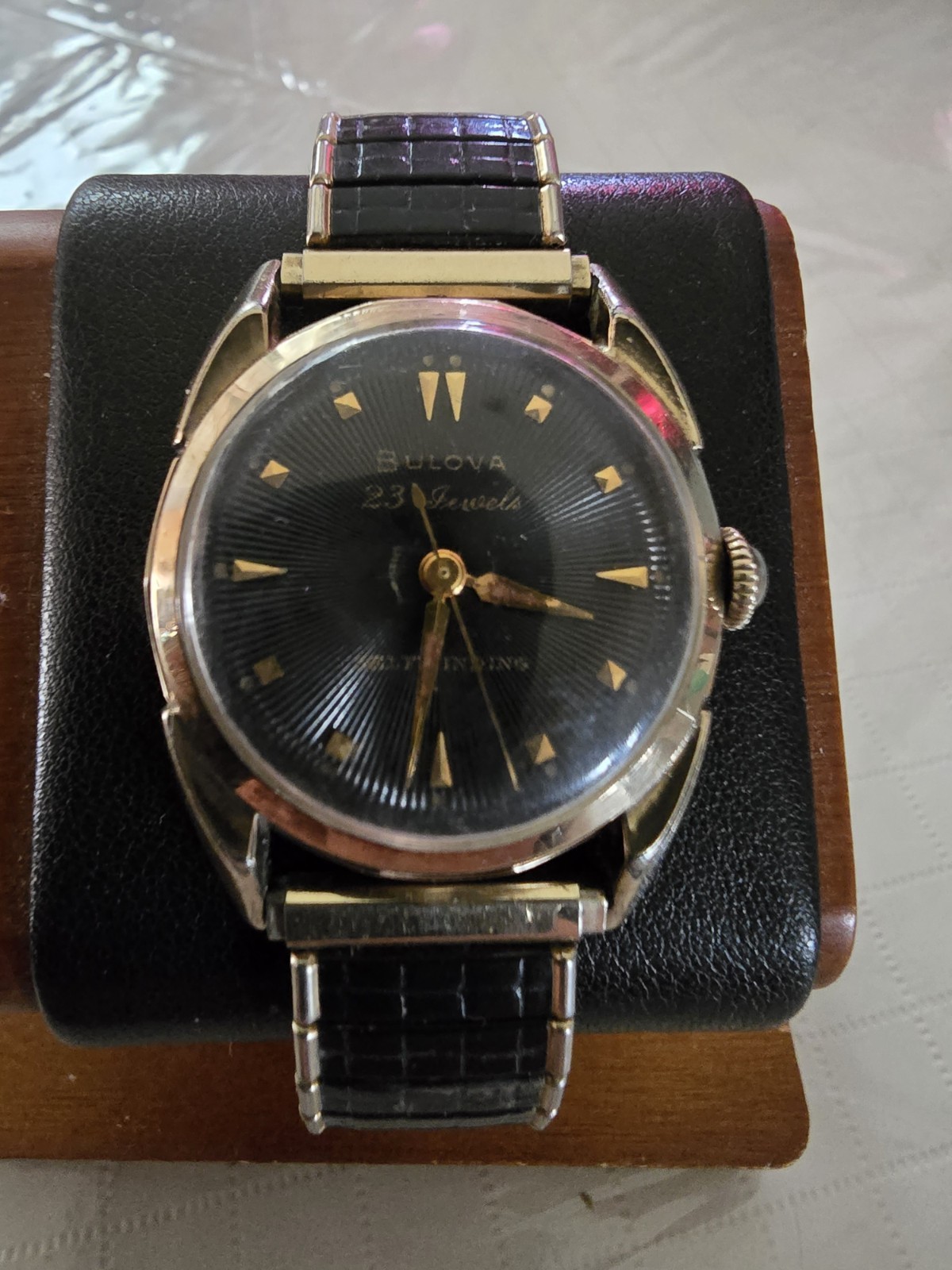 Vintage Bulova 1957 Bulova 23 