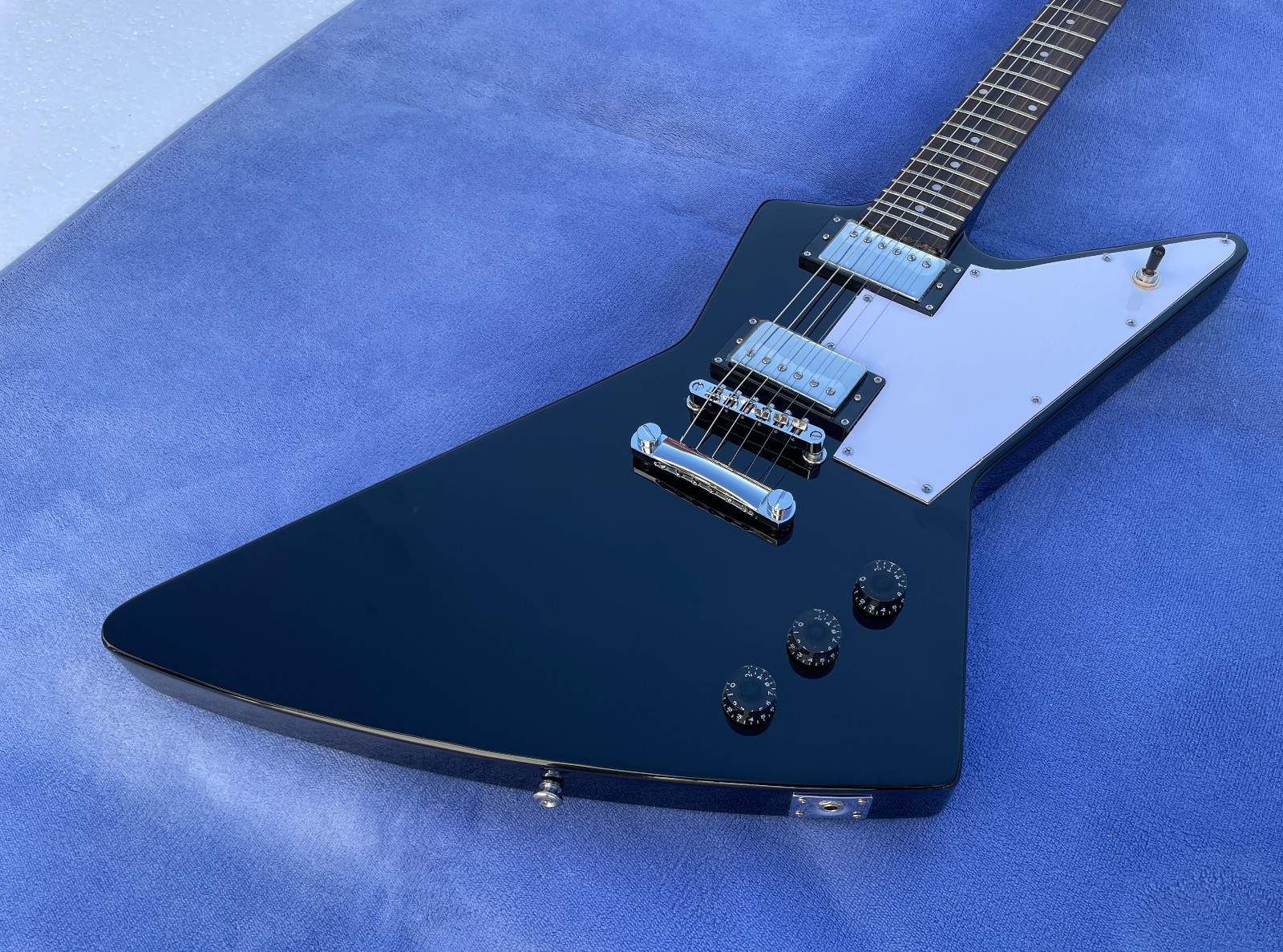 6 String Expl0rer Electric Guitar Bone Nut Glossy Black Finished Solid Body 6 String Expl0rer Electric Guitar Bone Nut Glossy Black Finished Solid Body