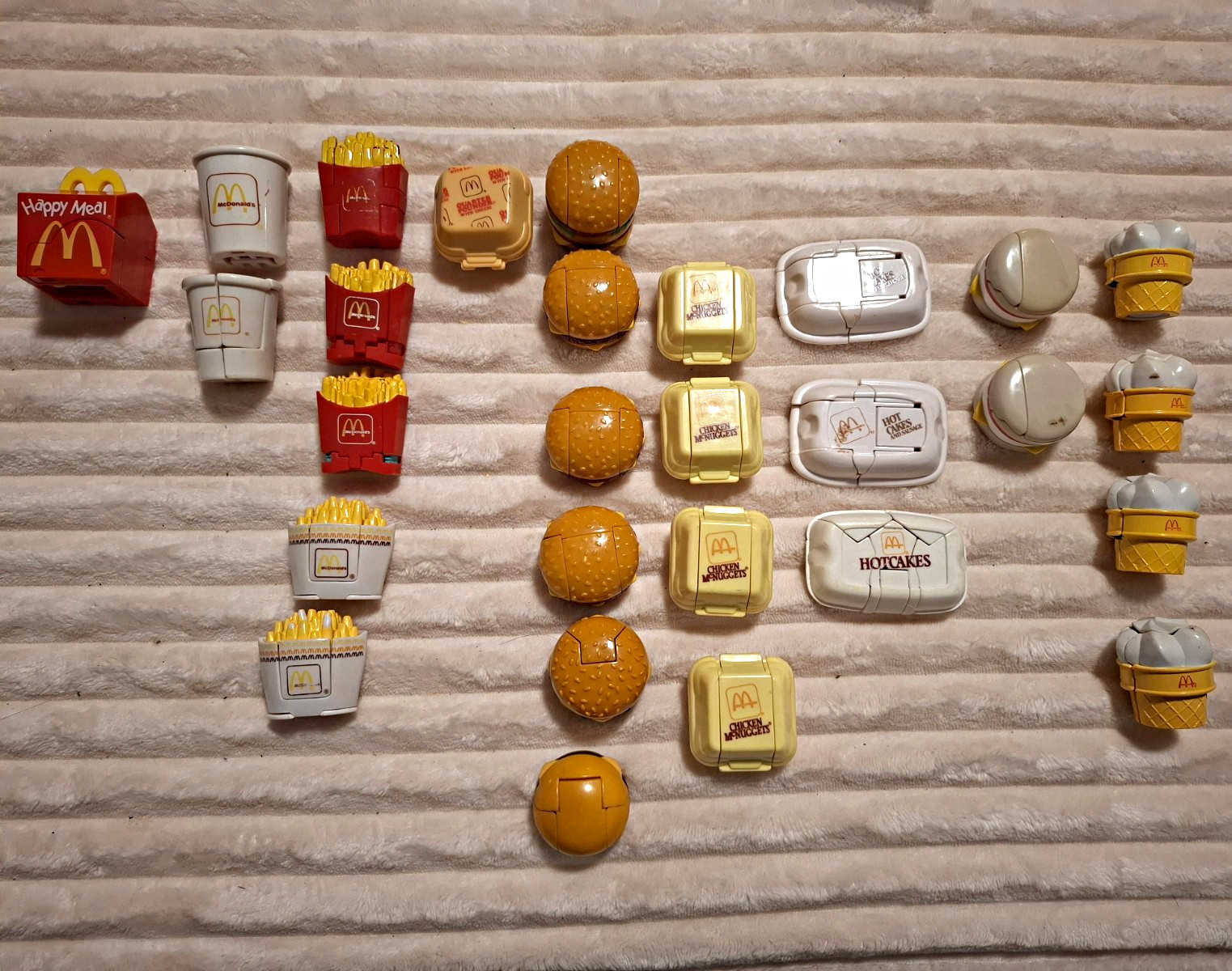 McDonald\'s Transformers 1987 Happy Meal Food Changeables Vintage Toy Lot McDonald\'s Transformers 1987 Happy Meal Food Changeables Vintage Toy Lot