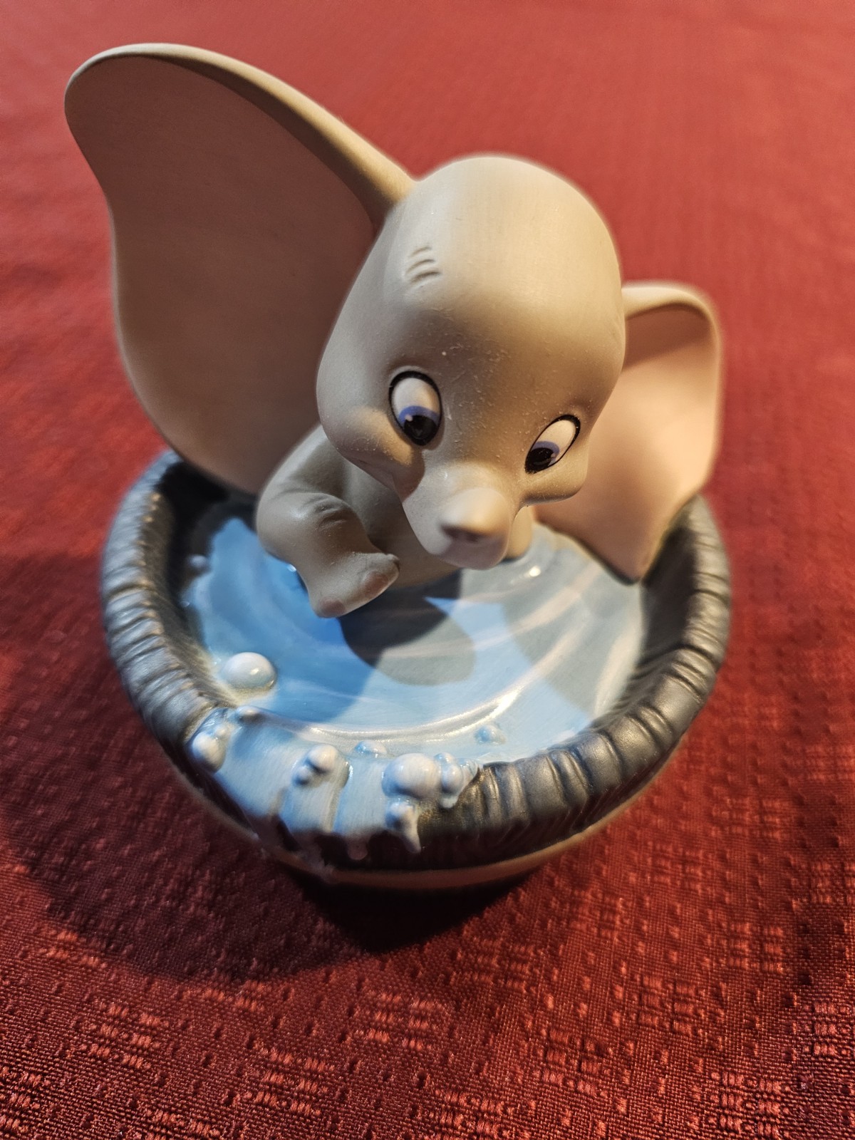 Walt Disney  “Simply Adorable” Dumbo Classics Collection Figurine WDCC 1995,COA