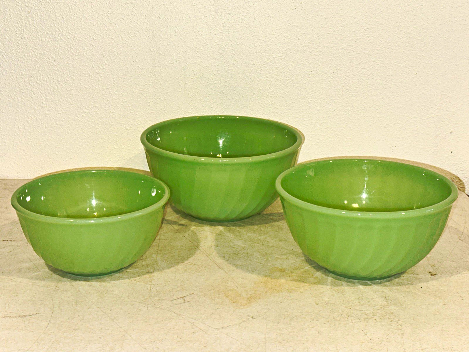 Anchor Hocking Fire King Ware Green Swirl Glass Mixing Bowl Set 3 Oven-Safe Jade