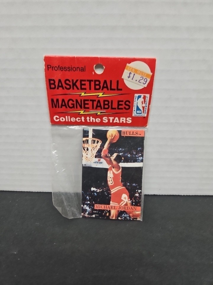 1989 Chicago Bulls Magnetables Magnet Michael Jordan Original package Sealed 1989 Chicago Bulls Magnetables Magnet Michael Jordan Original package Sealed