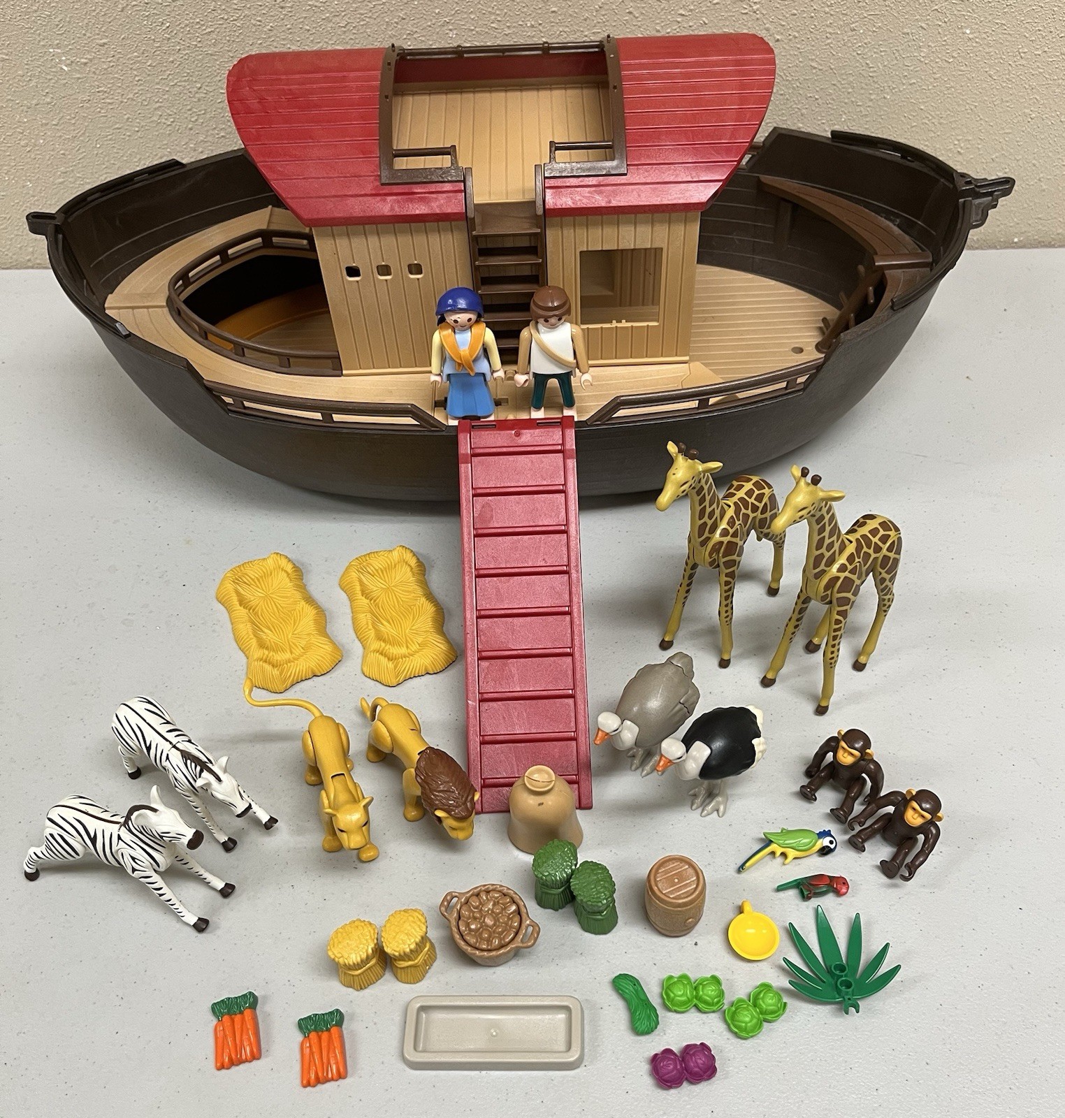 2003 Vtg Playmobil Noah\'s Ark Ship w/ Some Accessories Food And Animals