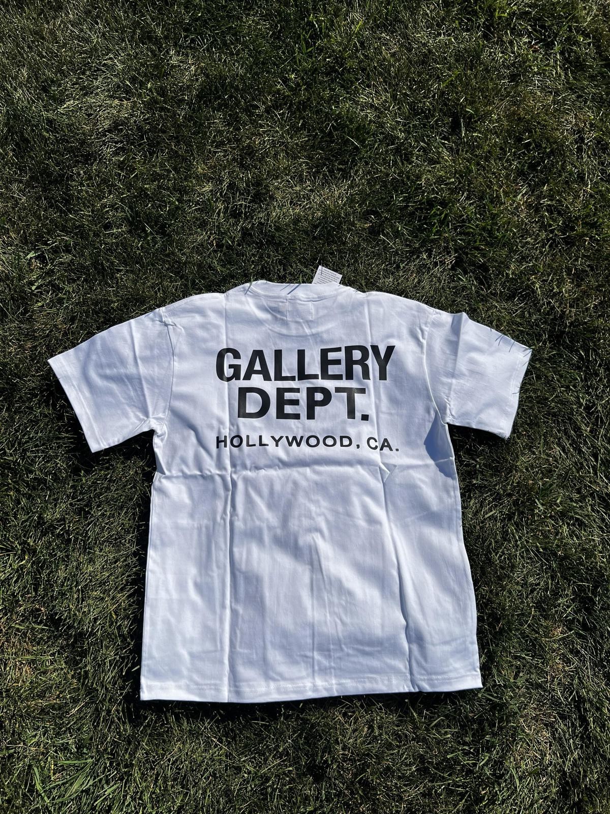 Gallery Dept. white streetwear T-Shirt Men\'s Size M (Same Day Shipping) Gallery Dept. white streetwear T-Shirt Men\'s Size M (Same Day Shipping)