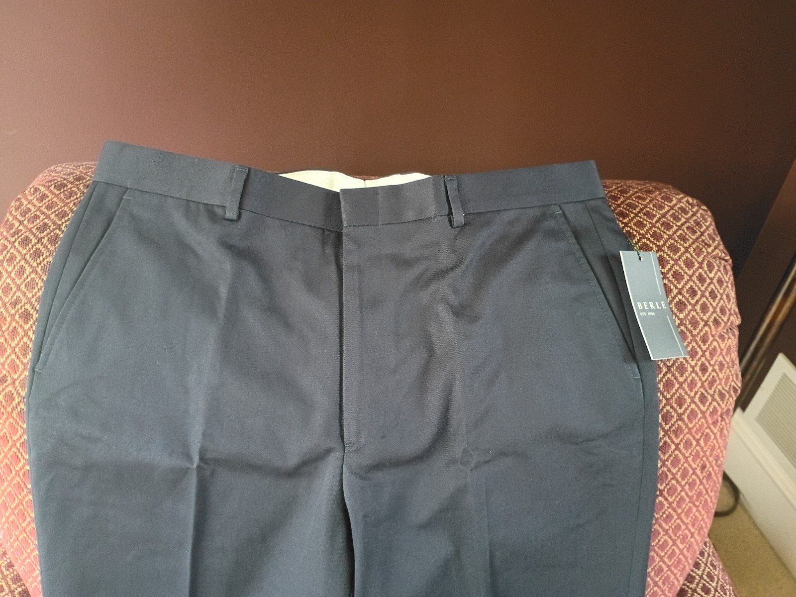 Berle mens navy chinos 37 waist 32 1/2 inseam new with tags