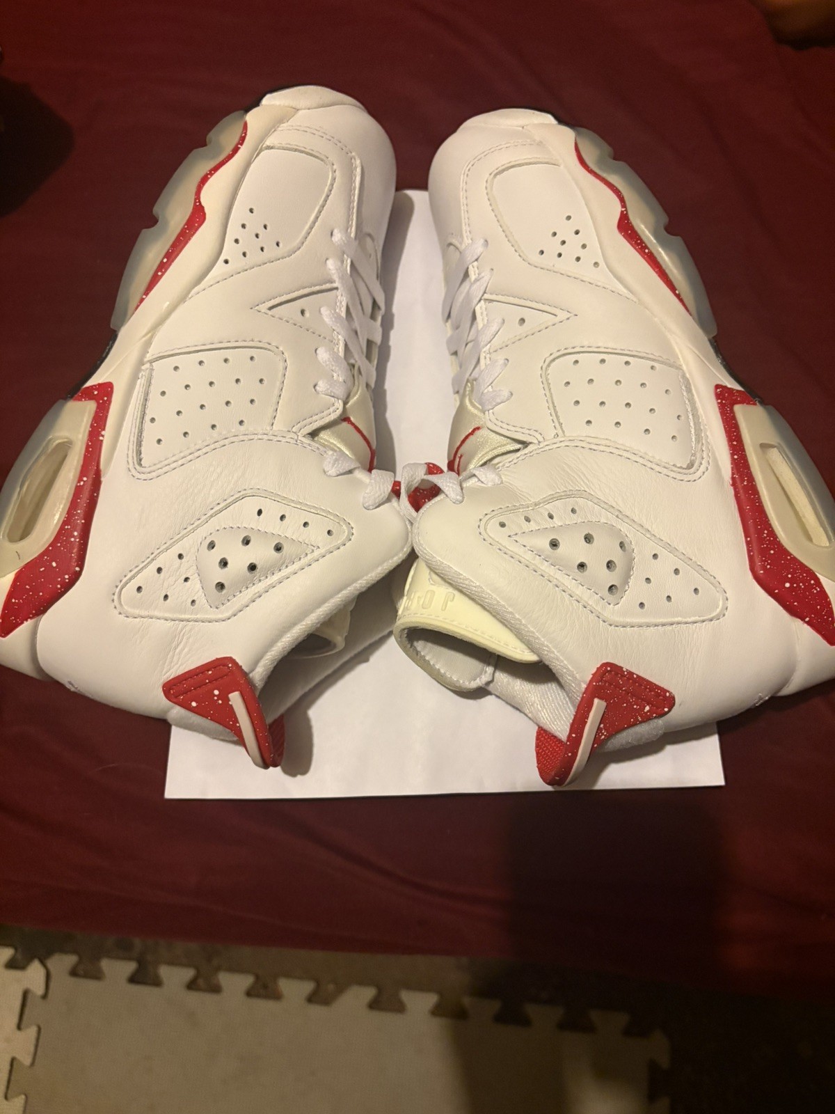 Jordan 6 White and University Red 2022 - CT8529-162 Size 7.5