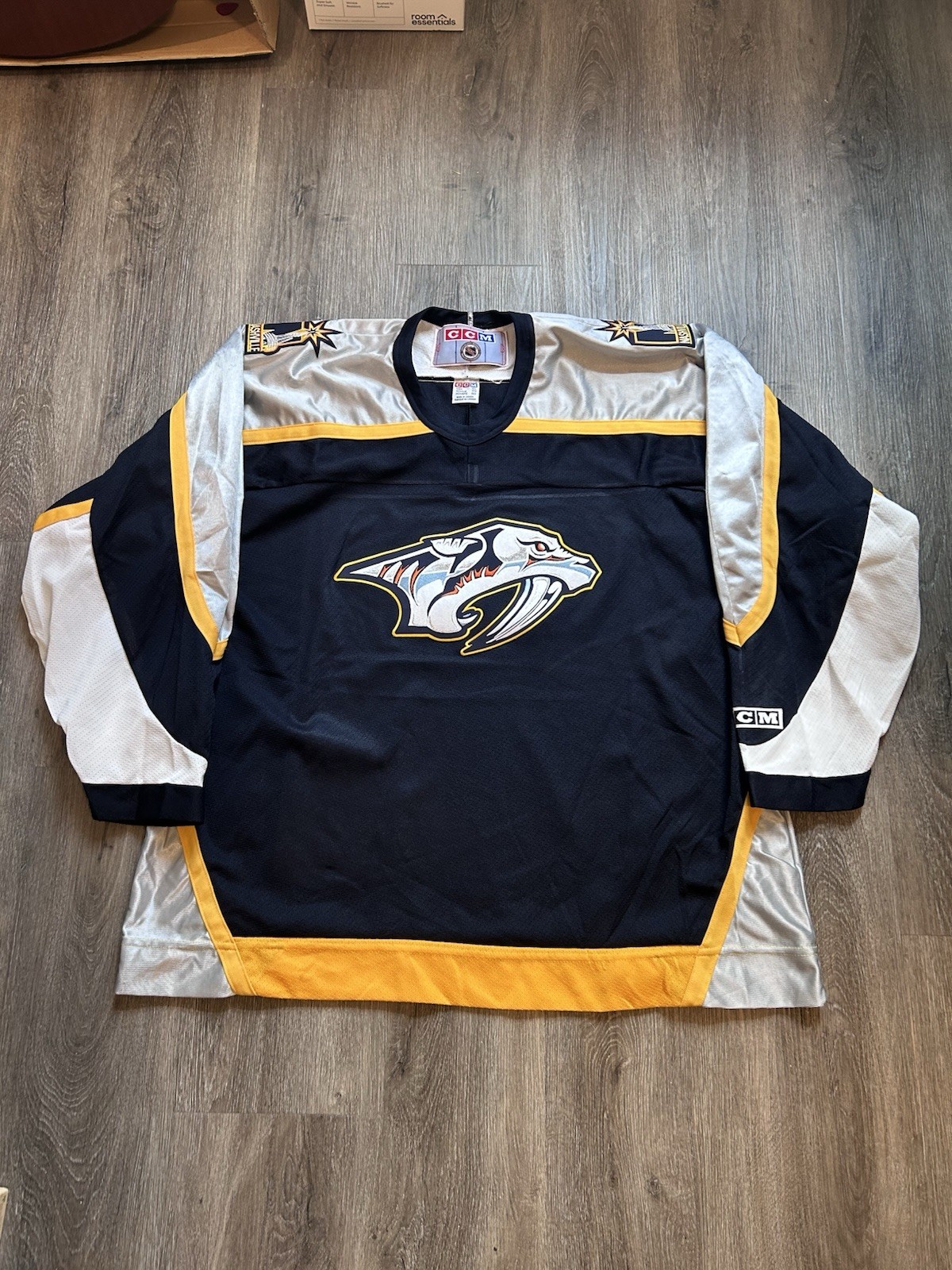 Vintage CCM Nashville Predators Hockey Jersey Mens Size 2XL Blue NHL Mustard Cat
