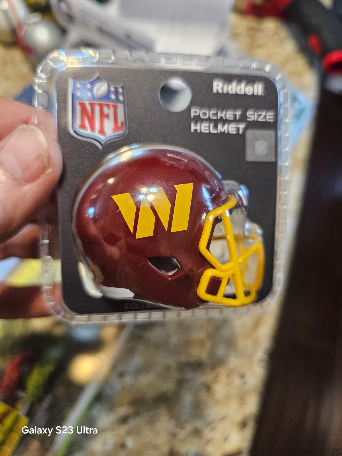 WASHINGTON COMMANDERS 2026 NEW CLAMSHELL POCKET PRO HELMET RIDDELL WASHINGTON COMMANDERS 2026 NEW CLAMSHELL POCKET PRO HELMET RIDDELL