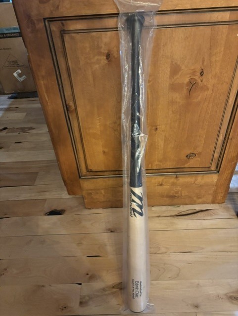 Marucci Hand Crafted Edwin Diaz Pro Model Baseball Bat (Still in the wrapper)
