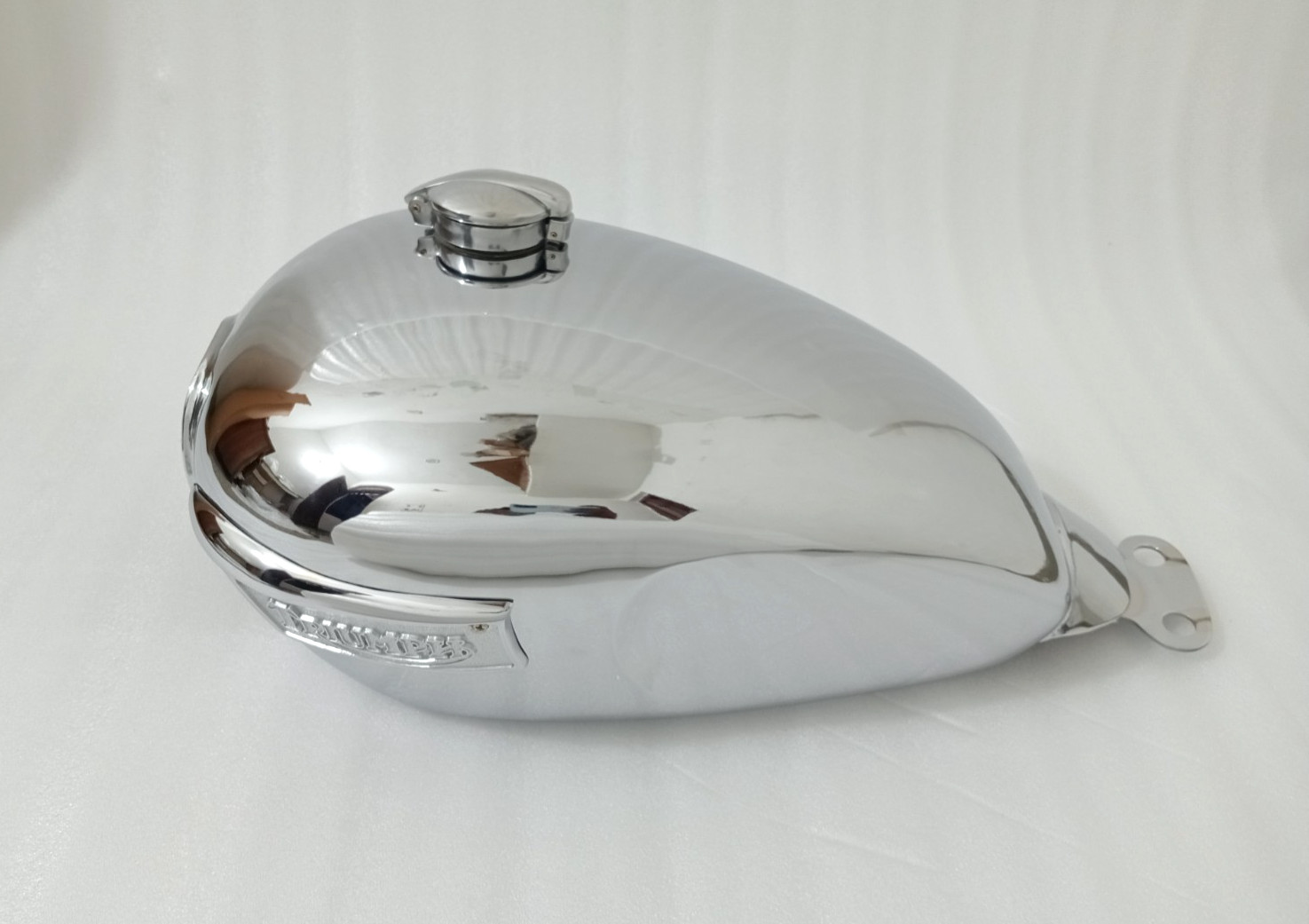 Triumph Bonneville T100 (2001-2008) Chrome Steel Fuel Petrol Gas Tank +Cap+Badge