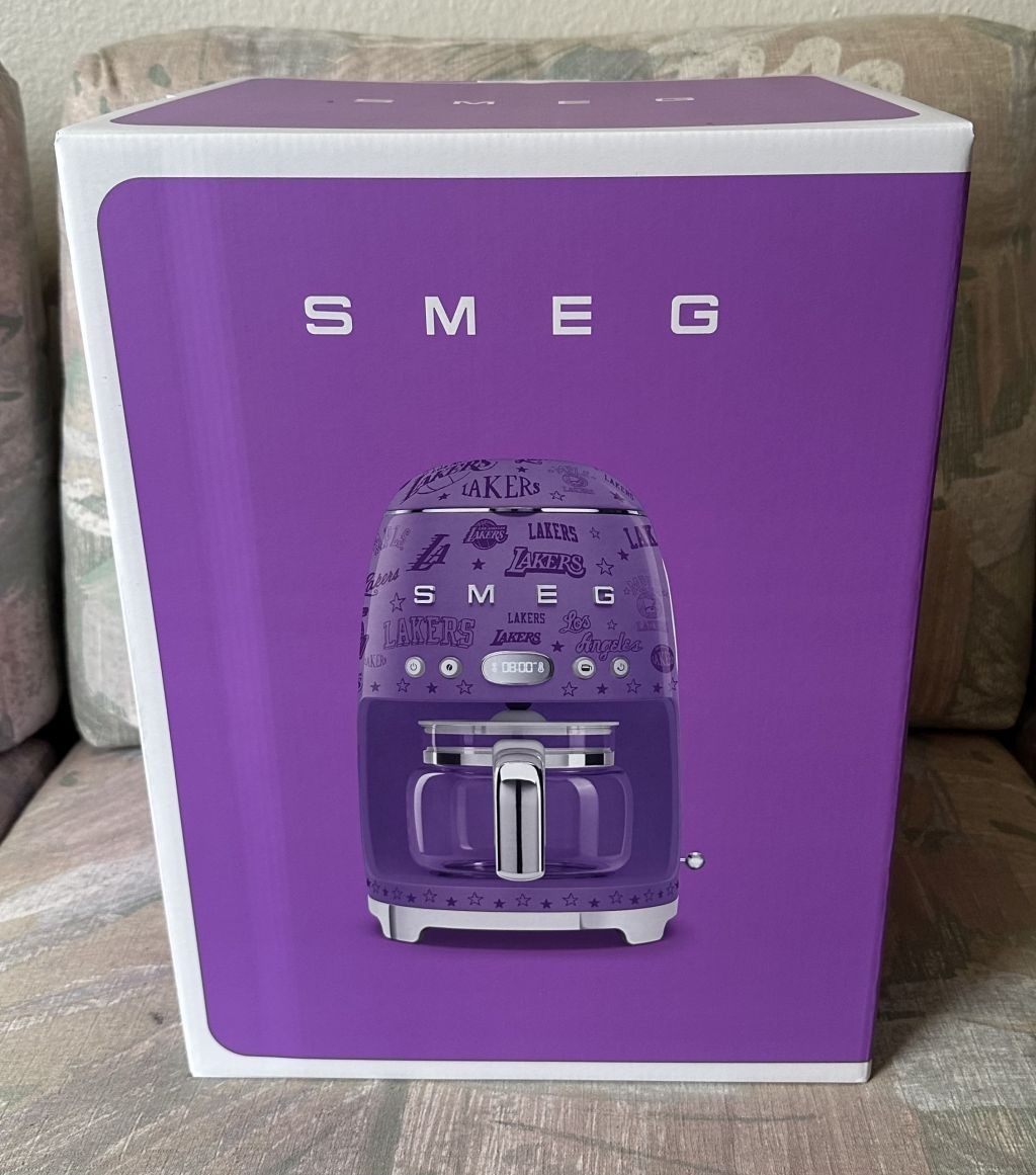 NEW Smeg x LA Lakers Limited Edition Drip Coffee Maker 50s Retro Purple NIB NEW Smeg x LA Lakers Limited Edition Drip Coffee Maker 50s Retro Purple NIB