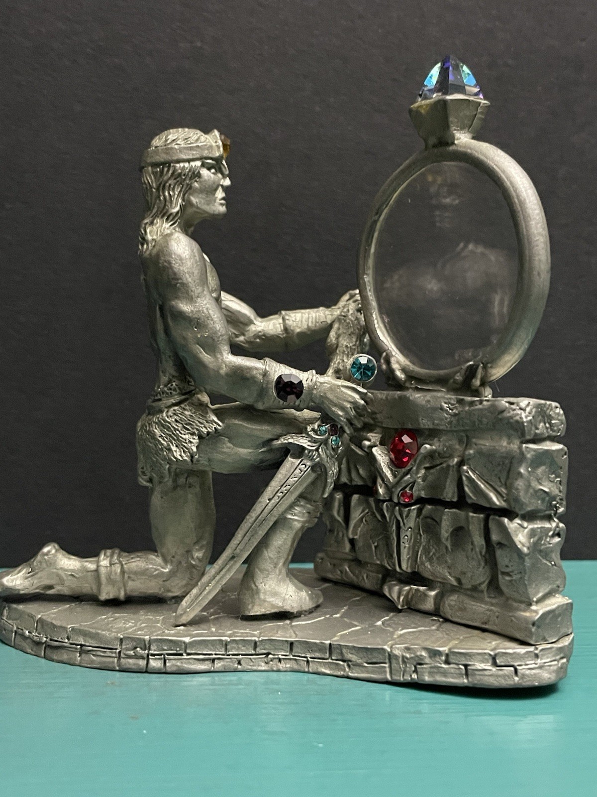 Comstock Pewter Warrior Conan Barbarian Sword Temple Dungeon Sacrifice Figurine