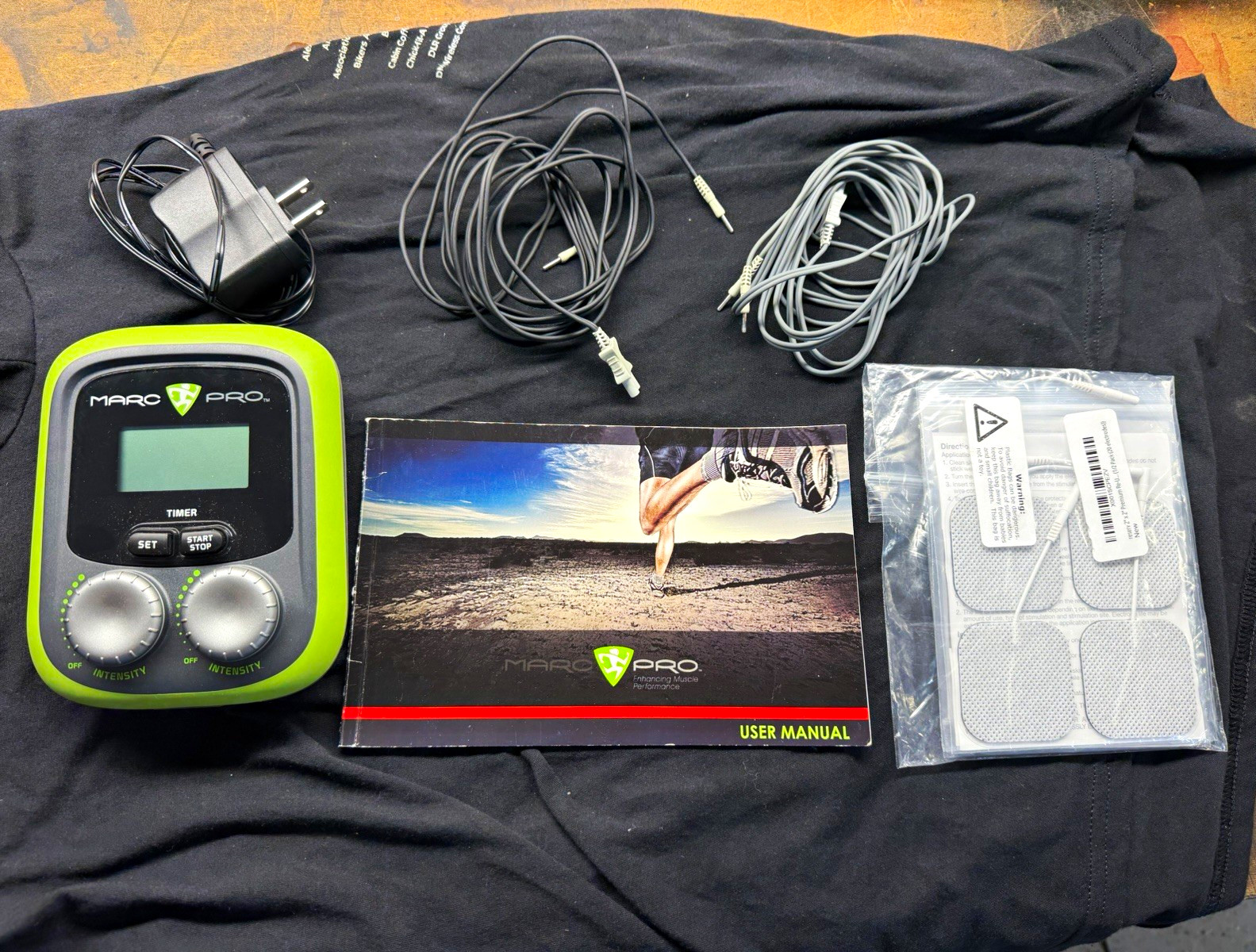 Marc Pro Muscle Stimulator Handheld Unit w/ Pads Lead Wires Manual Adapter