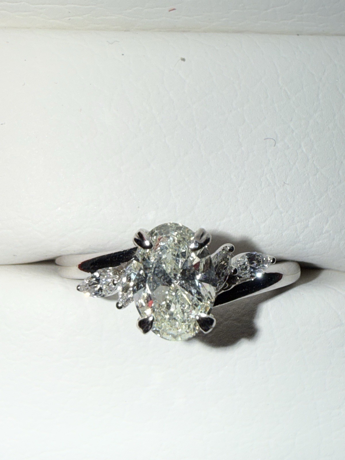 James Allen Platinum 950 Oval Natural Diamond Prong Engagement Ring SI1 K 7 James Allen Platinum 950 Oval Natural Diamond Prong Engagement Ring SI1 K 7