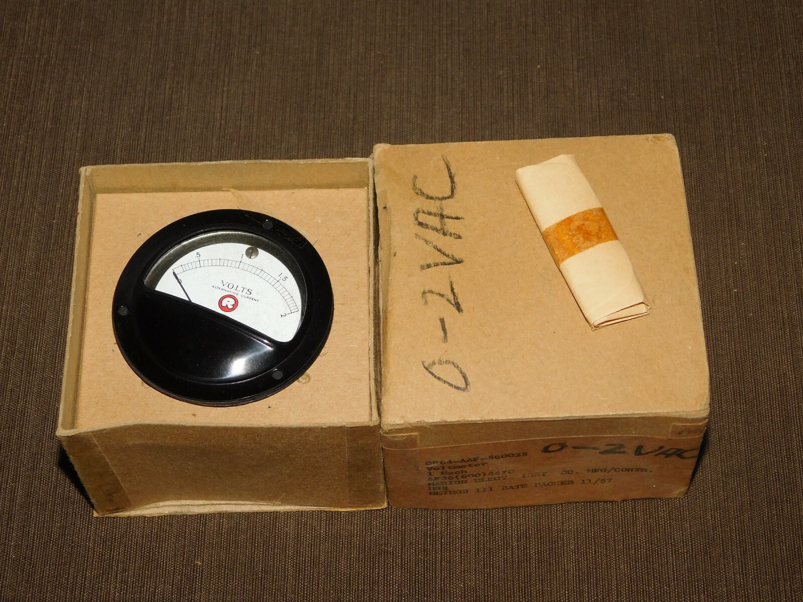 VINTAGE 1957 MODEL HS2 MARION ELECTRIC VOLTMETER NEW IN BOX