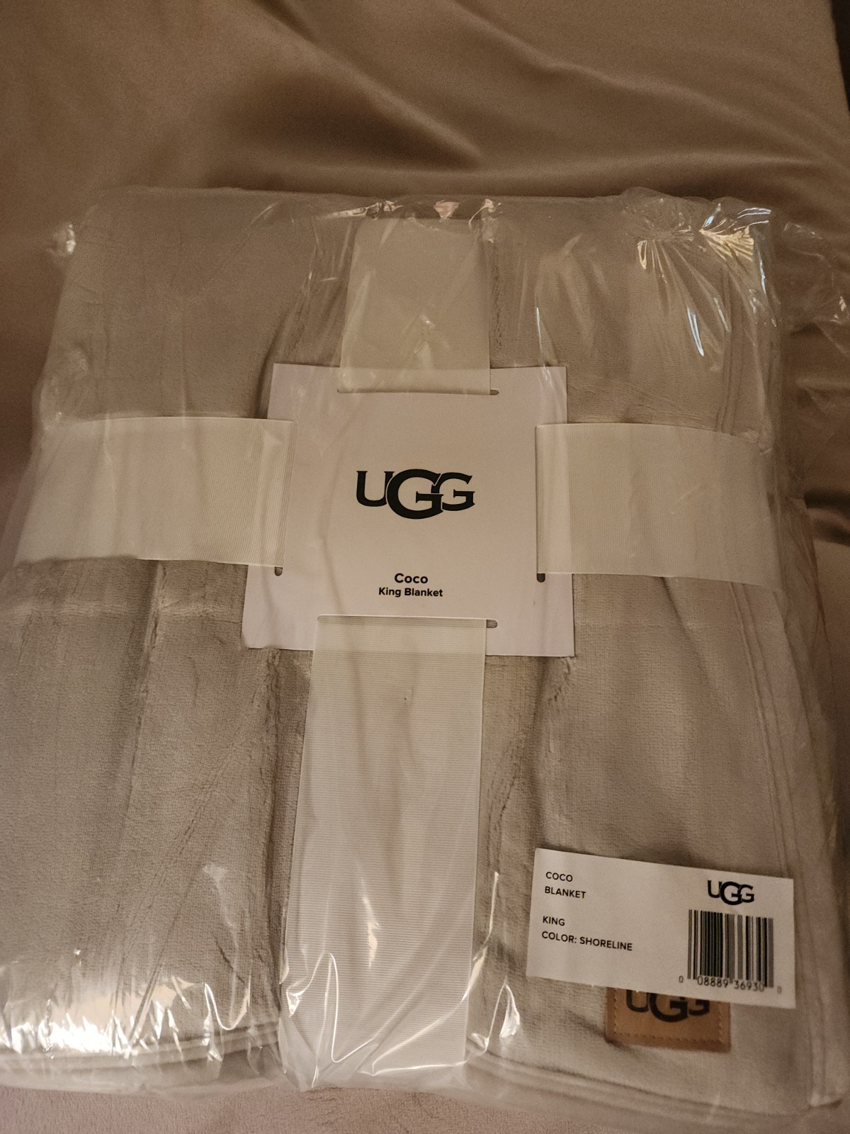 UGG Coco Shoreline Plush Bed Blanket Oversized KING Cal KING Cozy Soft New 