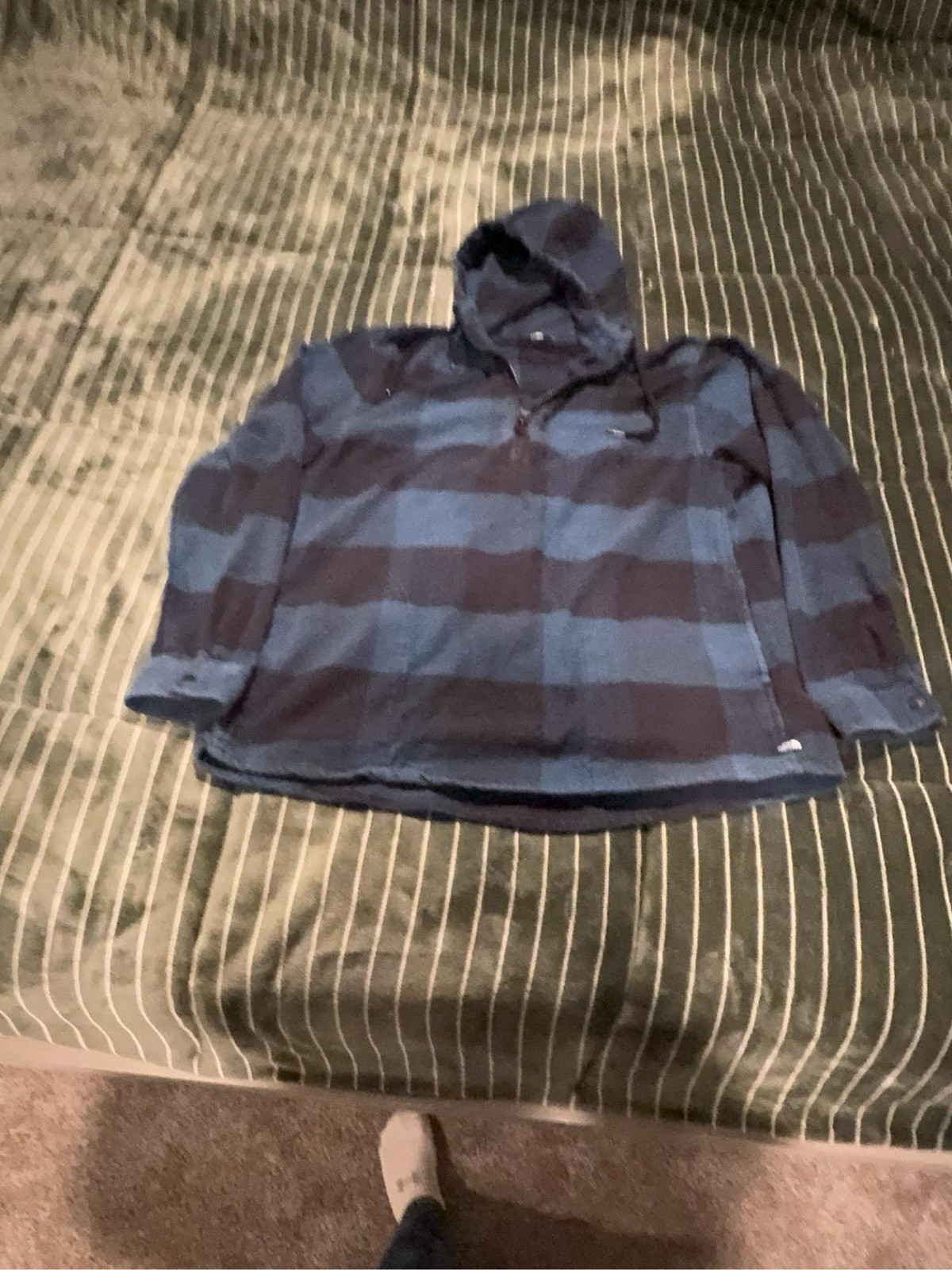 The North Face Pullover Black 1/4 Zip  SZ M