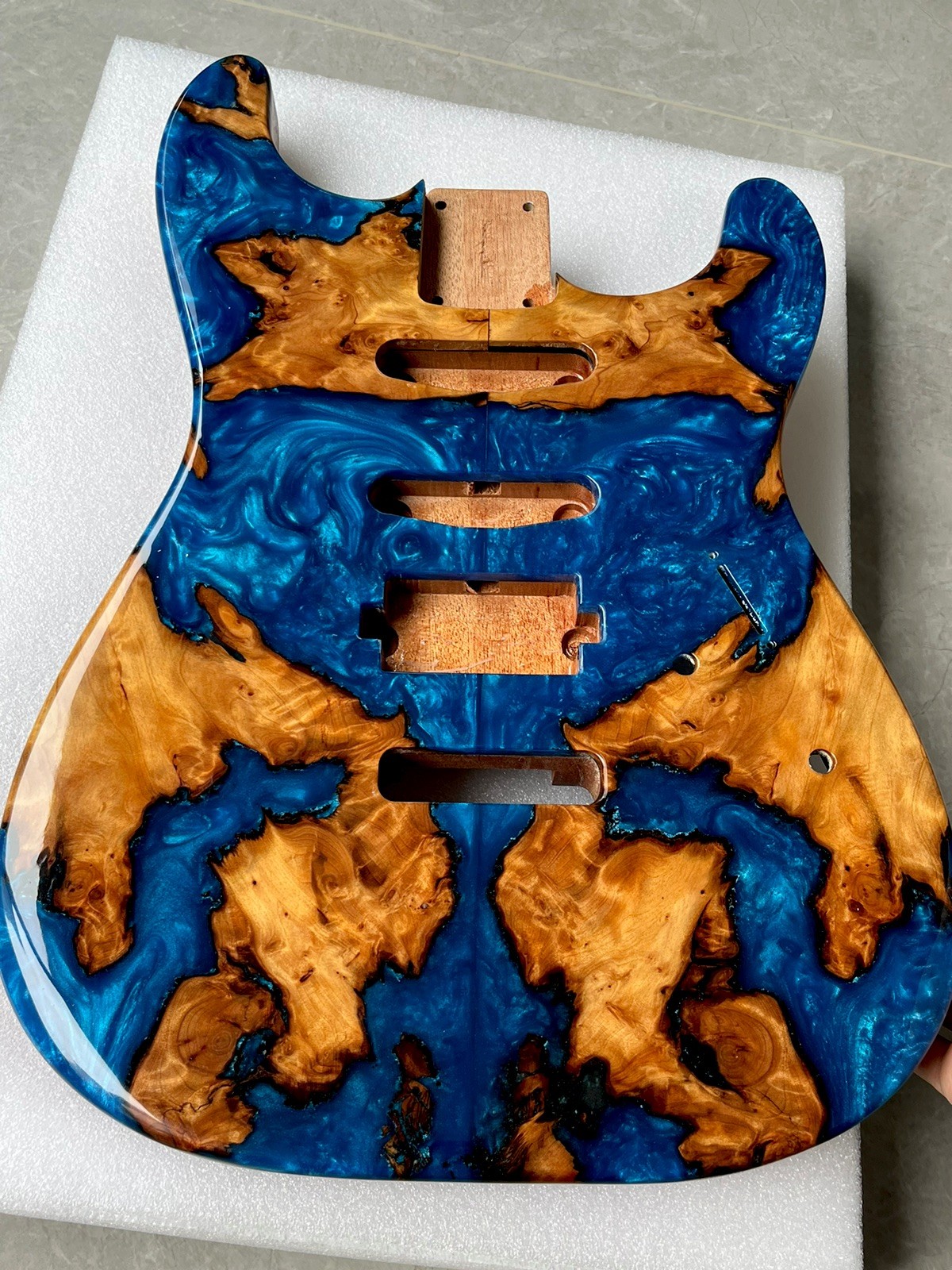 5A Handmade Guitar Body Blue Resin Mahogany Wood Burl Wood Grain Artistic Finish