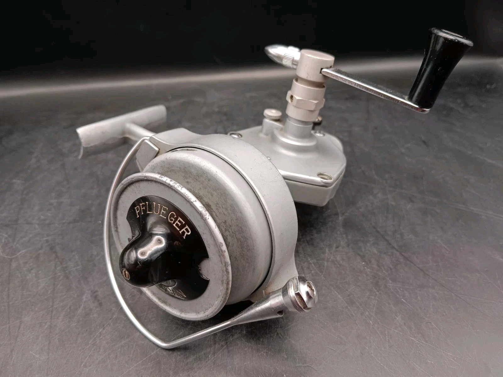 🔥 Vintage Pflueger Pelican 1020 Fishing Reel Akron Ohio Spin Cast Classic USA 