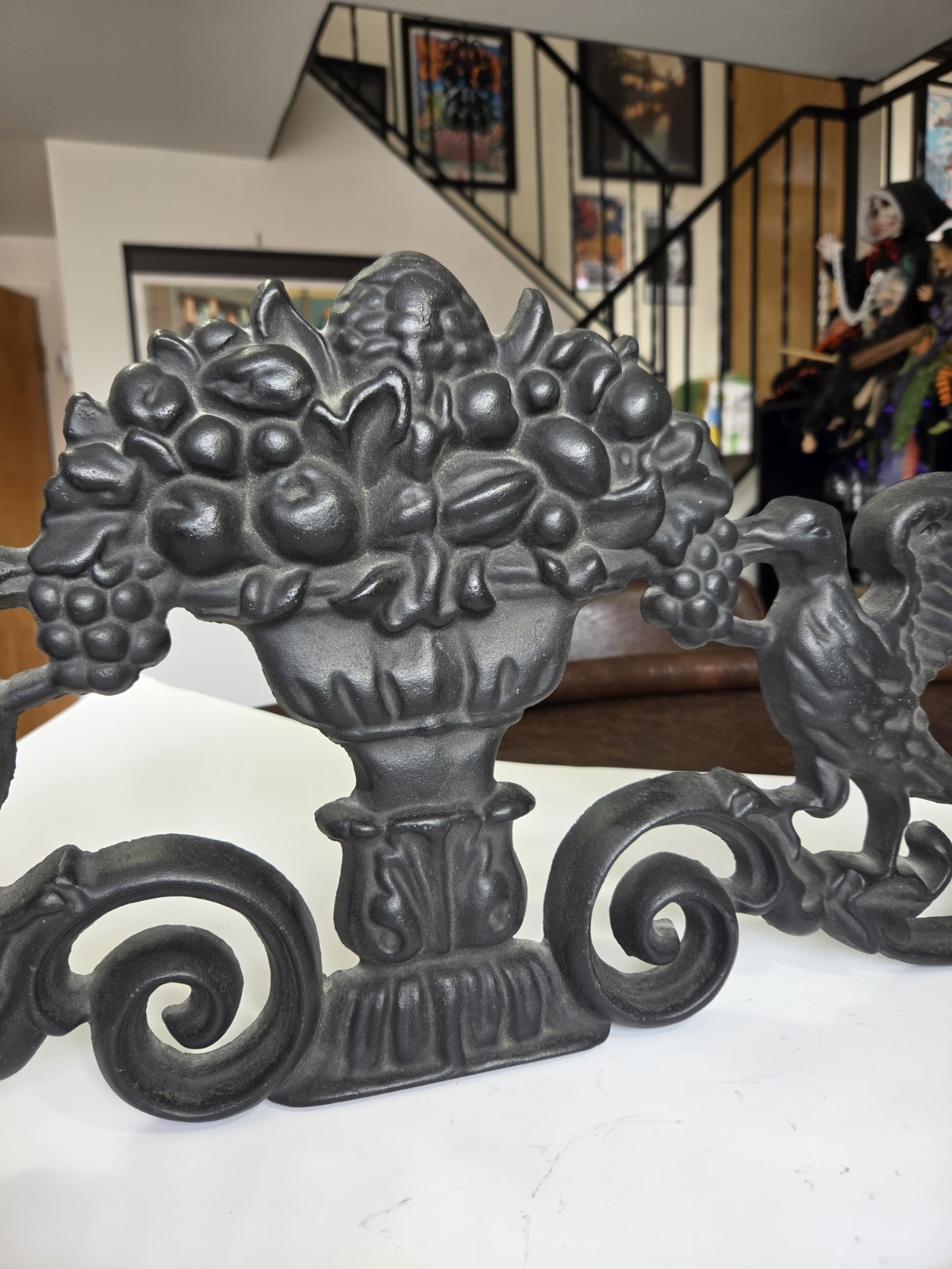 Iron Architectural Pediment Harvest Bouquet Vintage 16 LBs Reproduction 28\