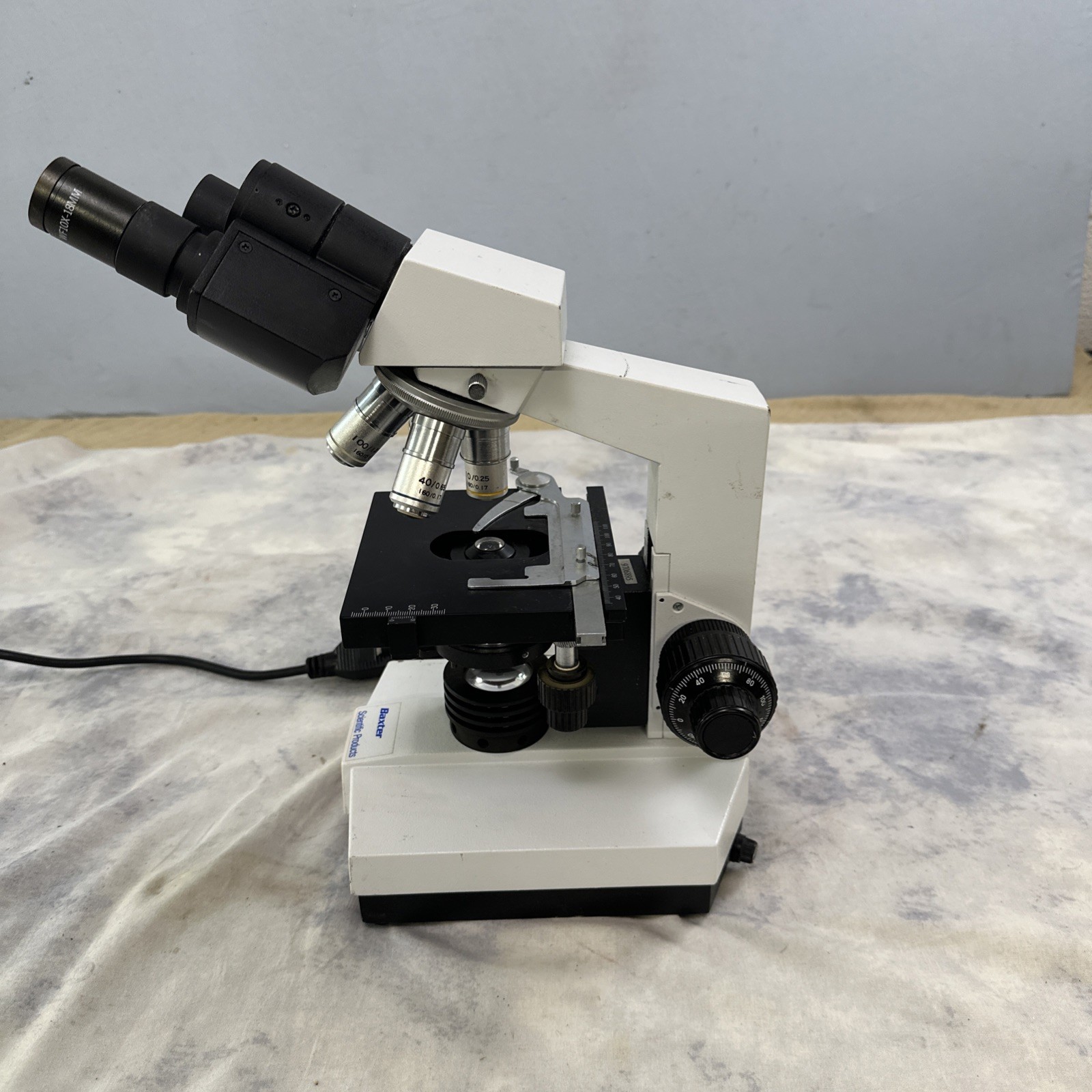 Baxter Scientific M3000 Microscope (4 Lenses) Baxter Scientific M3000 Microscope (4 Lenses)