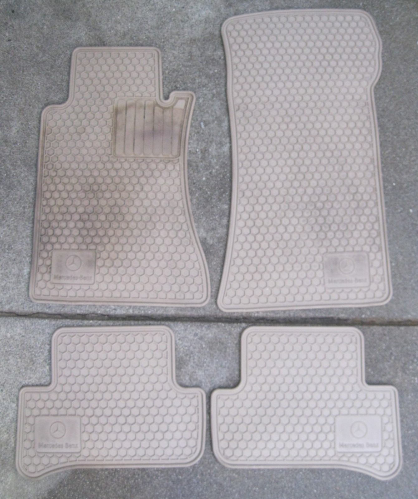 01-07 Mercedes-Benz W203 C-Class OEM Front & Rear Rubber Floor Mat Set Beige 01-07 Mercedes-Benz W203 C-Class OEM Front & Rear Rubber Floor Mat Set Beige