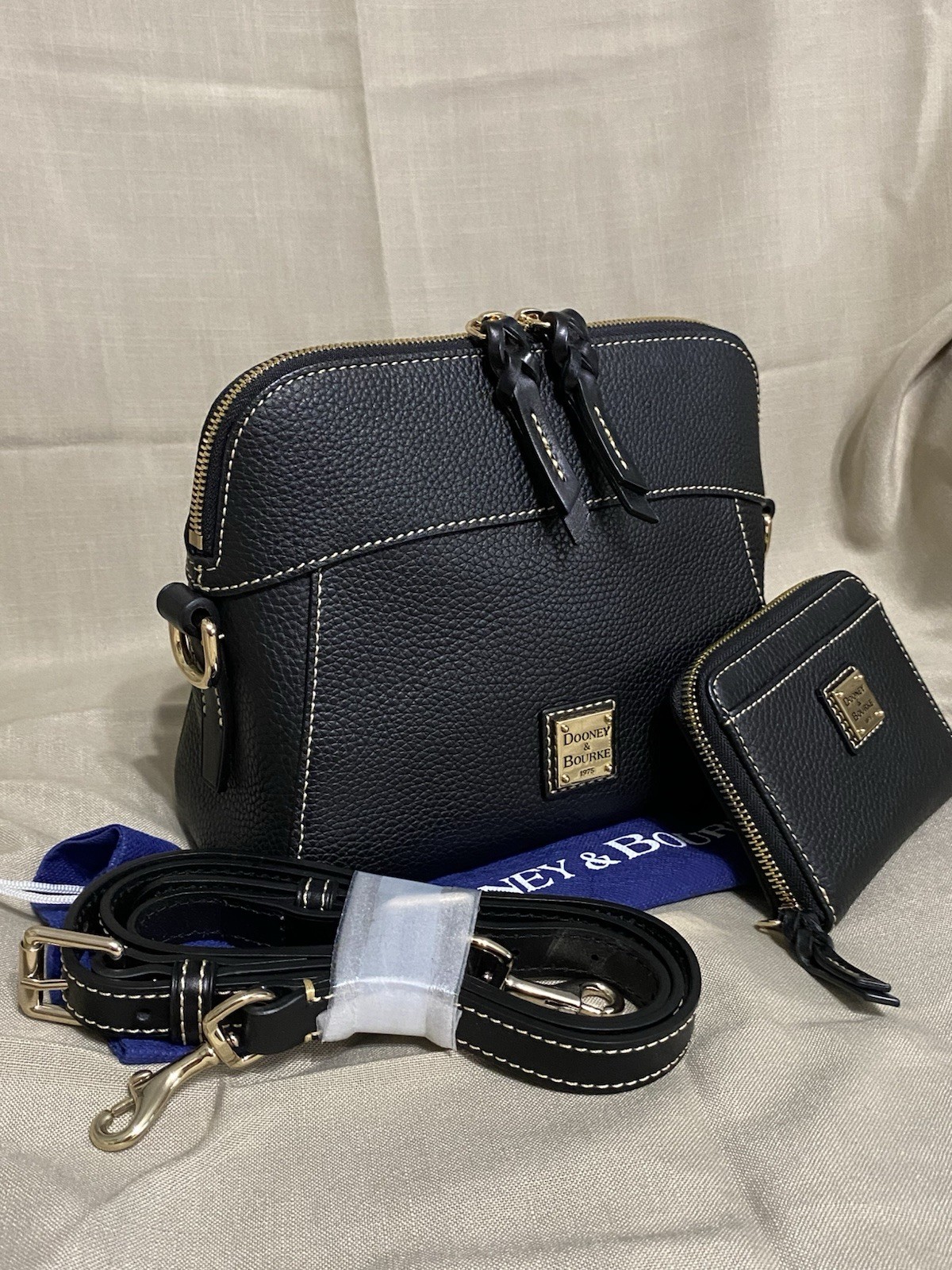 NWOT Dooney & Bourke Cameron Crossbody Bag & Wallet Set Black Leather Pebble