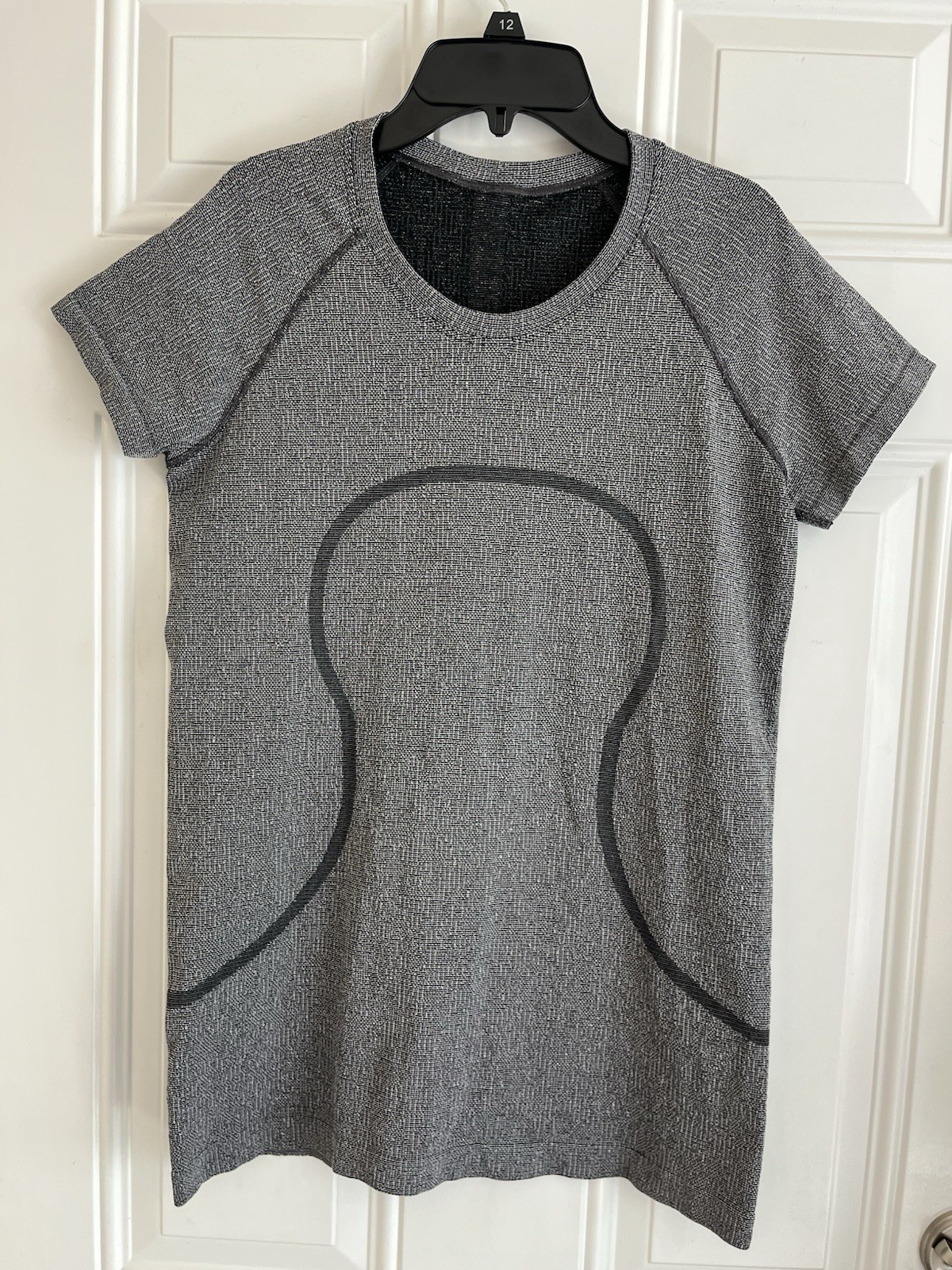 Lululemon Swiftly Tech Short Sleeve 2.0 Shirt Athletic Athleisure Women\'s 10 Gym