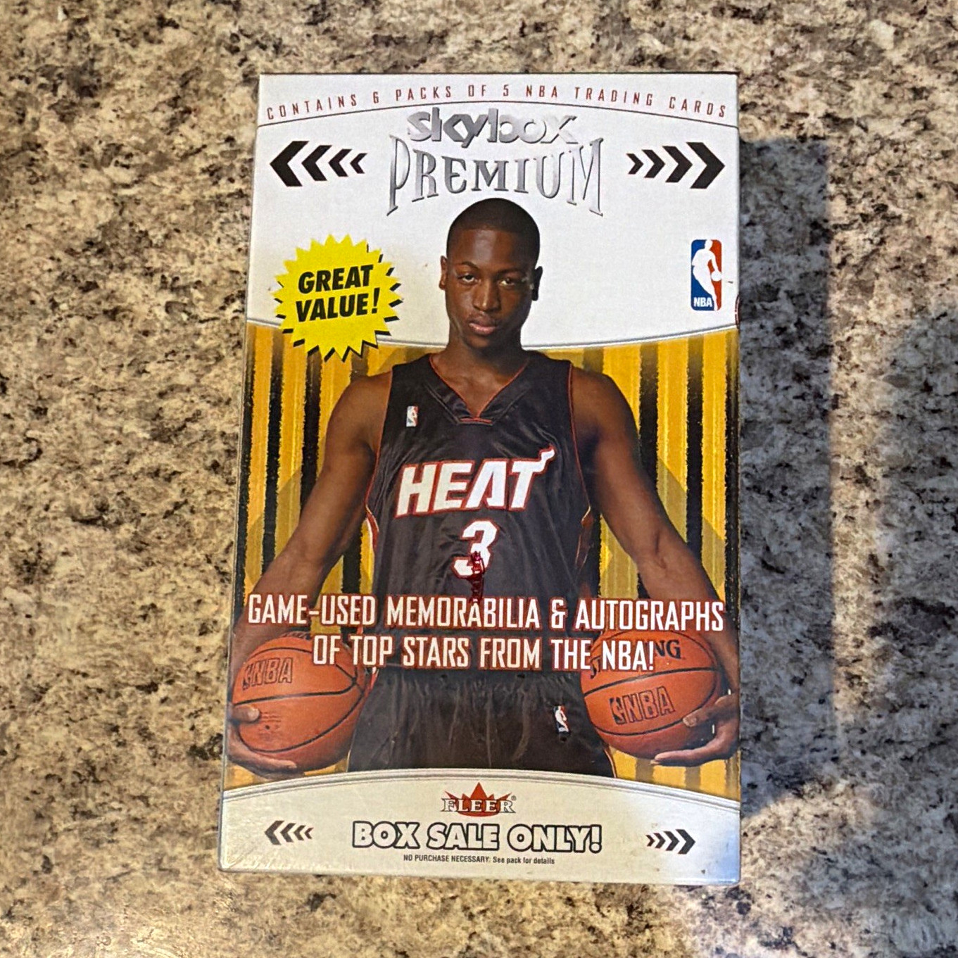 Fleer SkyBox Premium 2004-05 NBA Basketball Cards Box 30 Cards Miami Heat