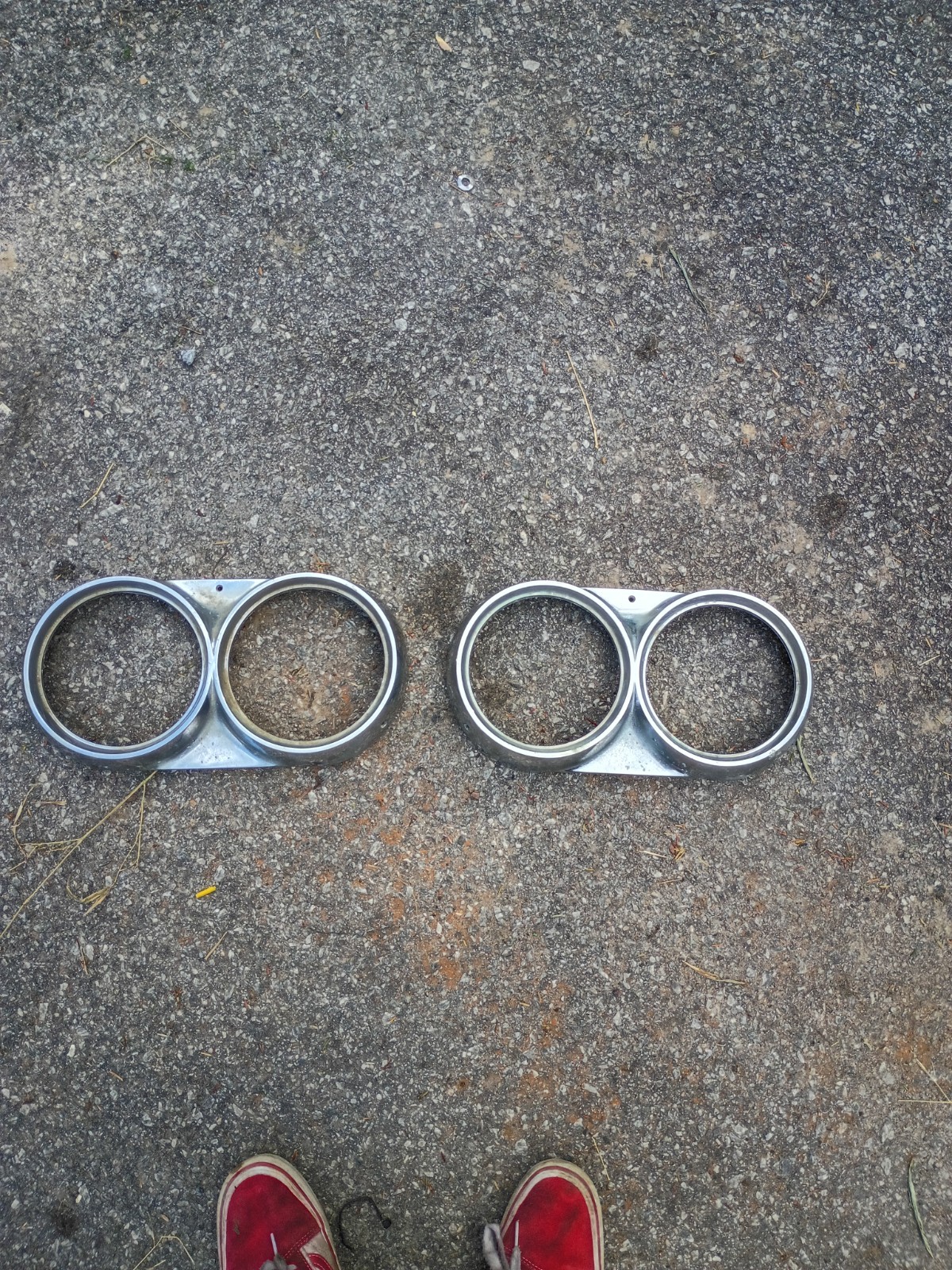 1960 Chrysler New Yorker, Saratoga Headlight Bezels