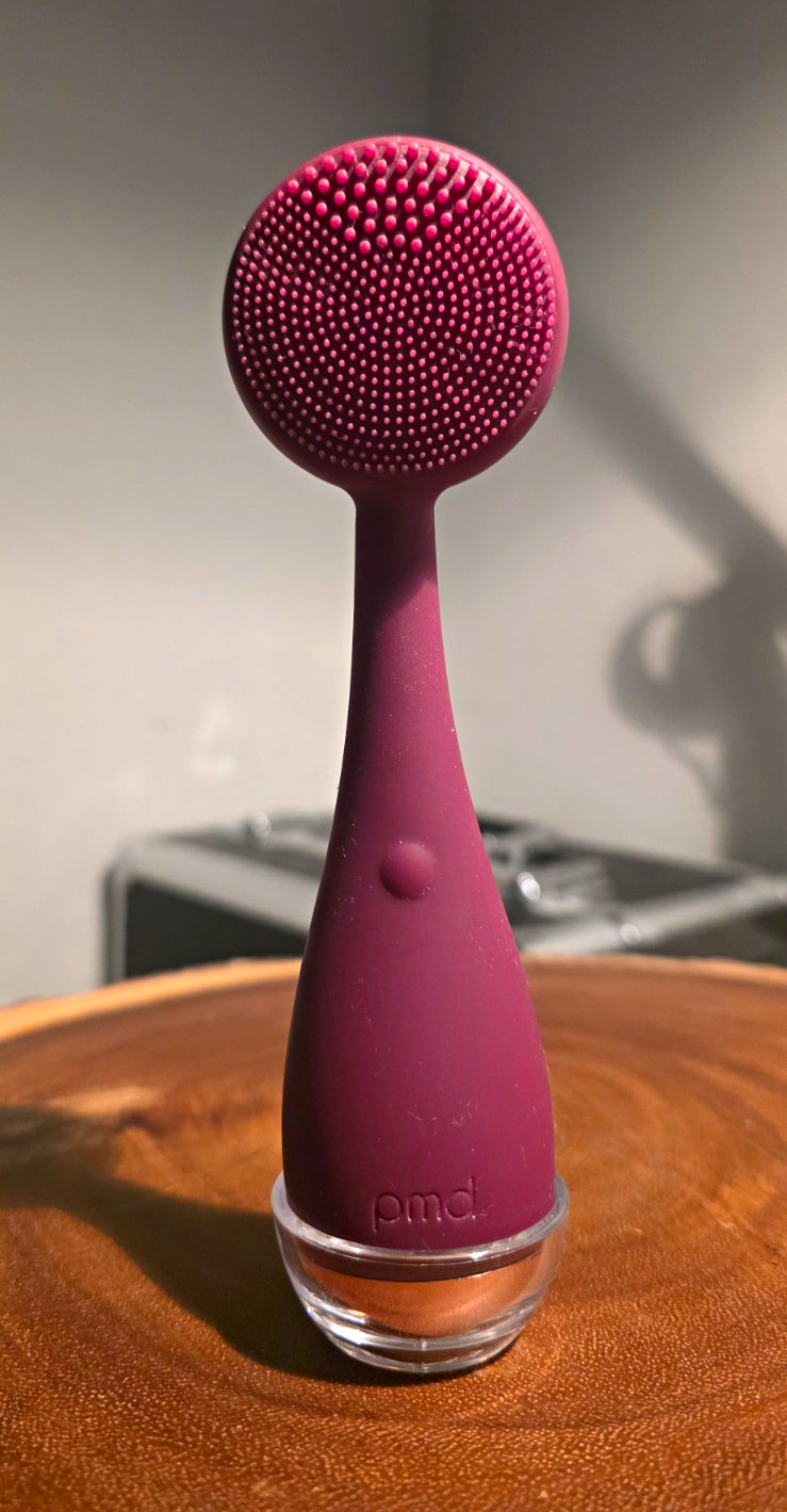 PMD Clean Smart Facial Cleansing Device Berry 4001 SonicGlow Open Box