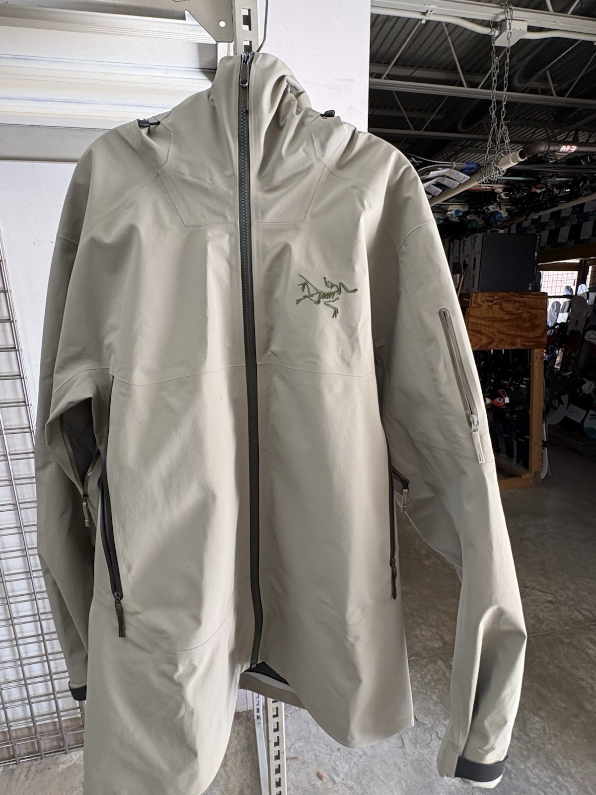 Mens Arc'teryx Sabre AR Size XL Distortion Color 2022 Arc'teryx