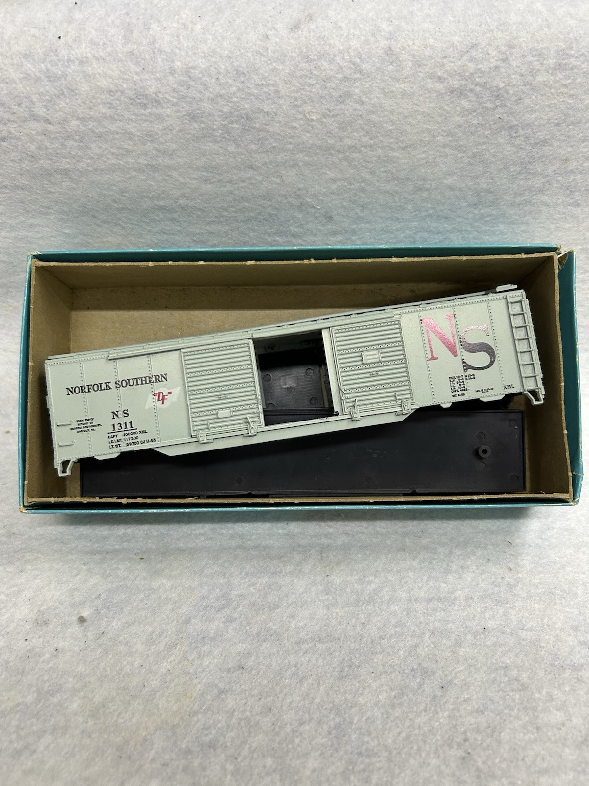 Beautiful Athearn 50’ Box/Reefer Car Kits (Please Specify Which You Want)