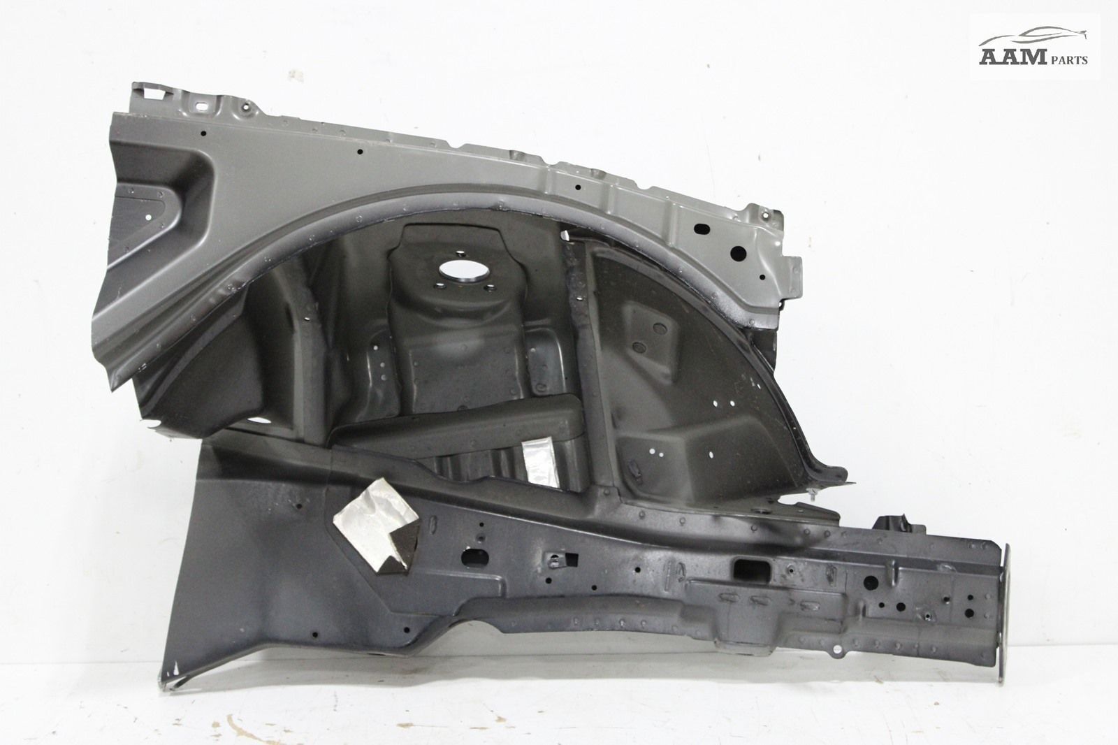 2015-2023 CHRYSLER 300 FRONT RIGHT PASSENGER SIDE BODY FRAME APRON CUT OEM