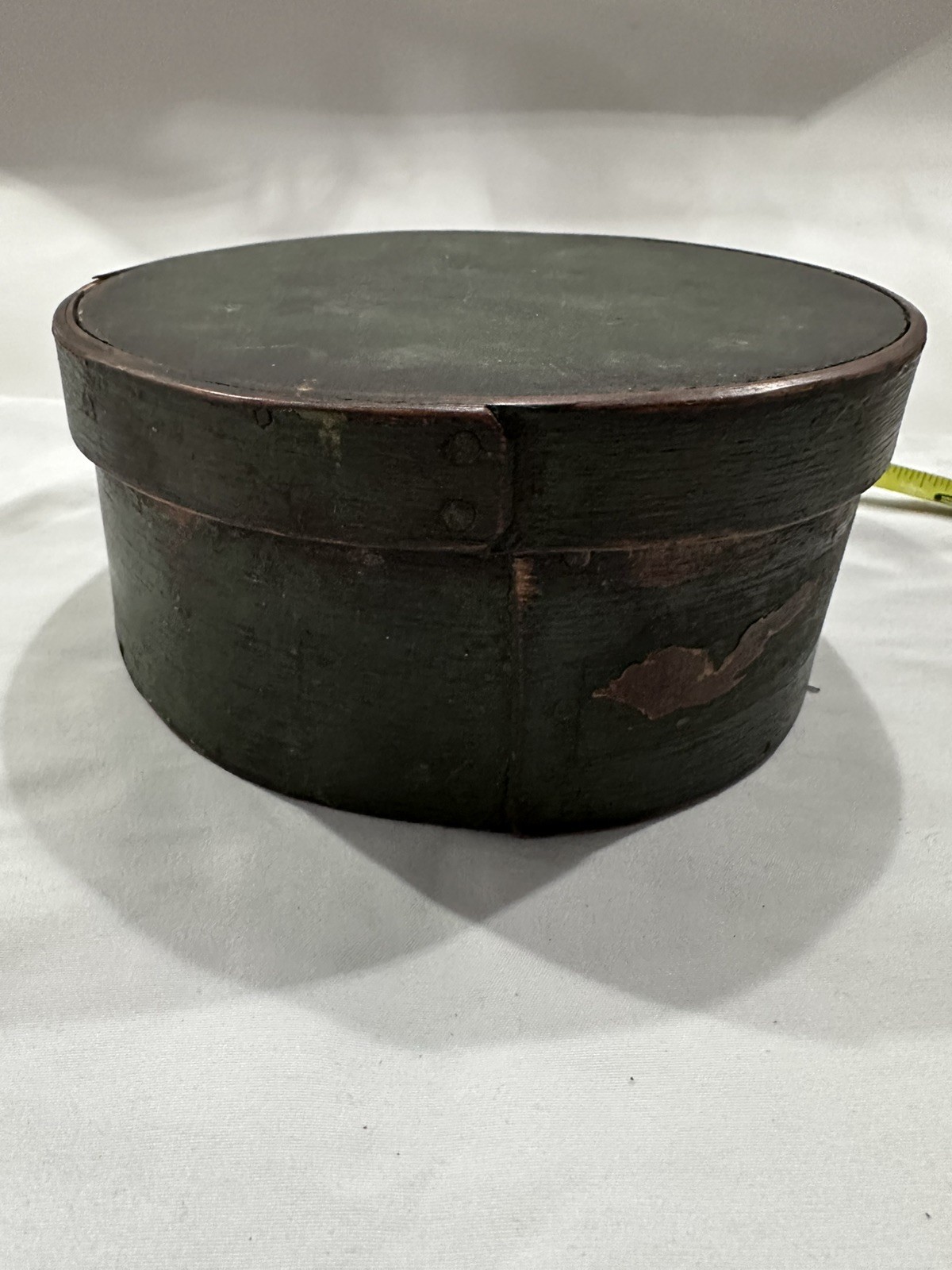 RARE 19TH C ROUND SHAKER TYPE PANTRY BOX BEST ORIGINAL GRUNGY DARK GREEN PAINT RARE 19TH C ROUND SHAKER TYPE PANTRY BOX BEST ORIGINAL GRUNGY DARK GREEN PAINT