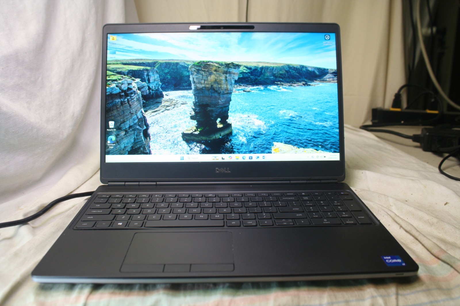 Dell Precision 7560 Laptop i7-11800H 2.3GHz 16GB DDR4 512GB NVMe SSD Dell Precision 7560 Laptop i7-11800H 2.3GHz 16GB DDR4 512GB NVMe SSD
