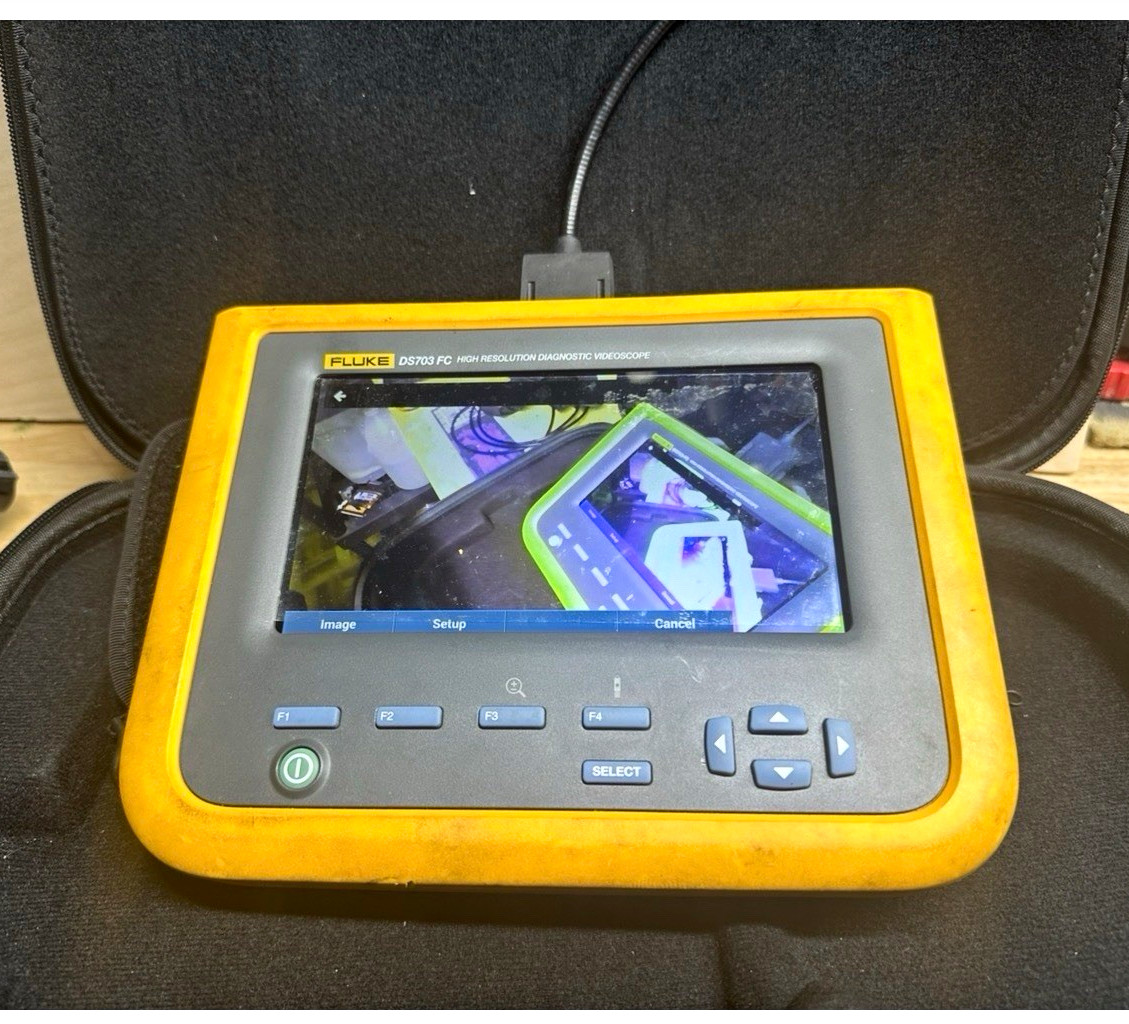 Fluke Diagnostic Videoscope DS703 FC 720p LCD Flexible 1m 8.5mm 3x Zoom Fluke Diagnostic Videoscope DS703 FC 720p LCD Flexible 1m 8.5mm 3x Zoom