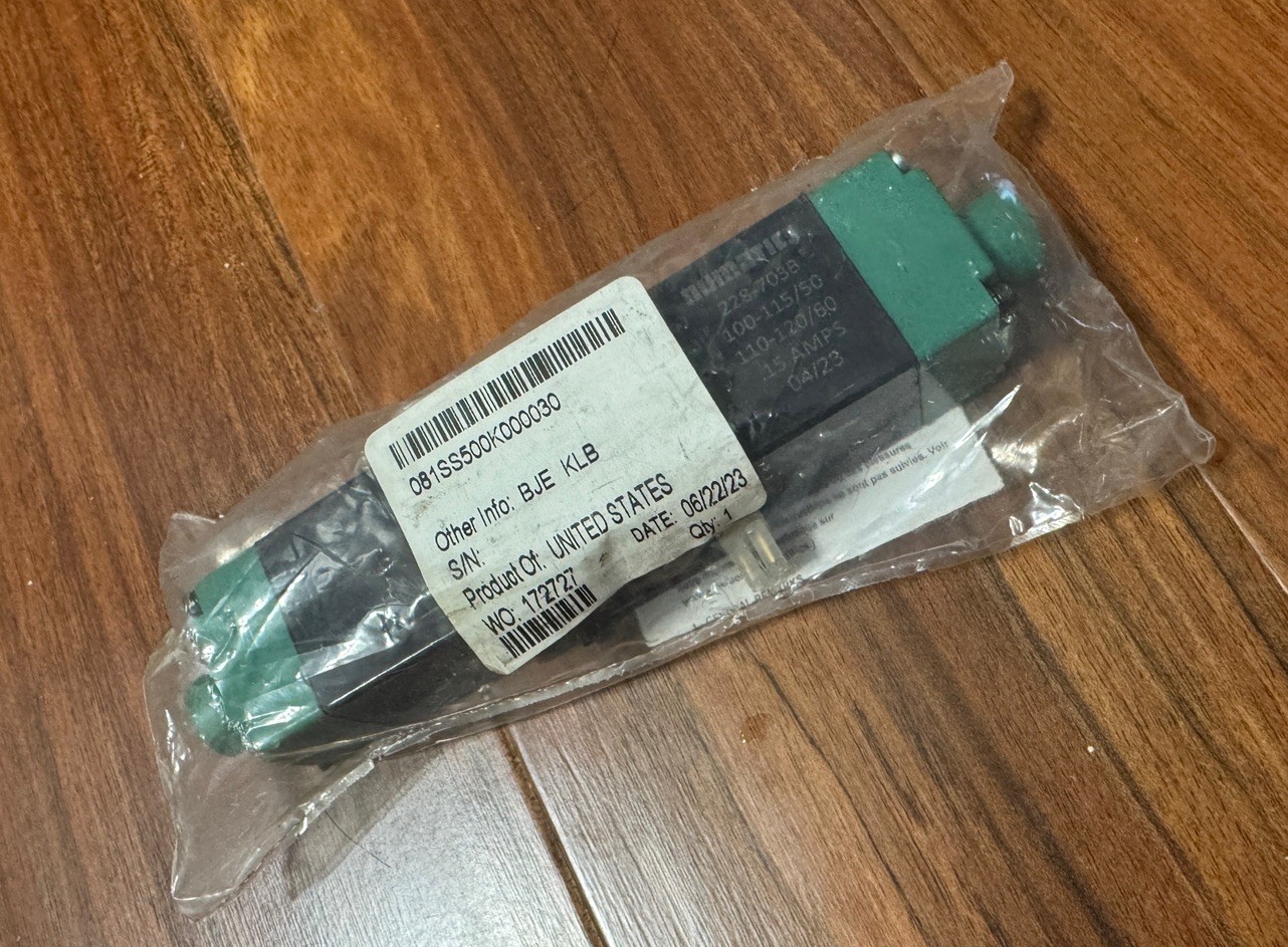 Numatics 081SS500K000030 Pneumatic Solenoid Valve 110-120VAC 228-703B NEW SEALED