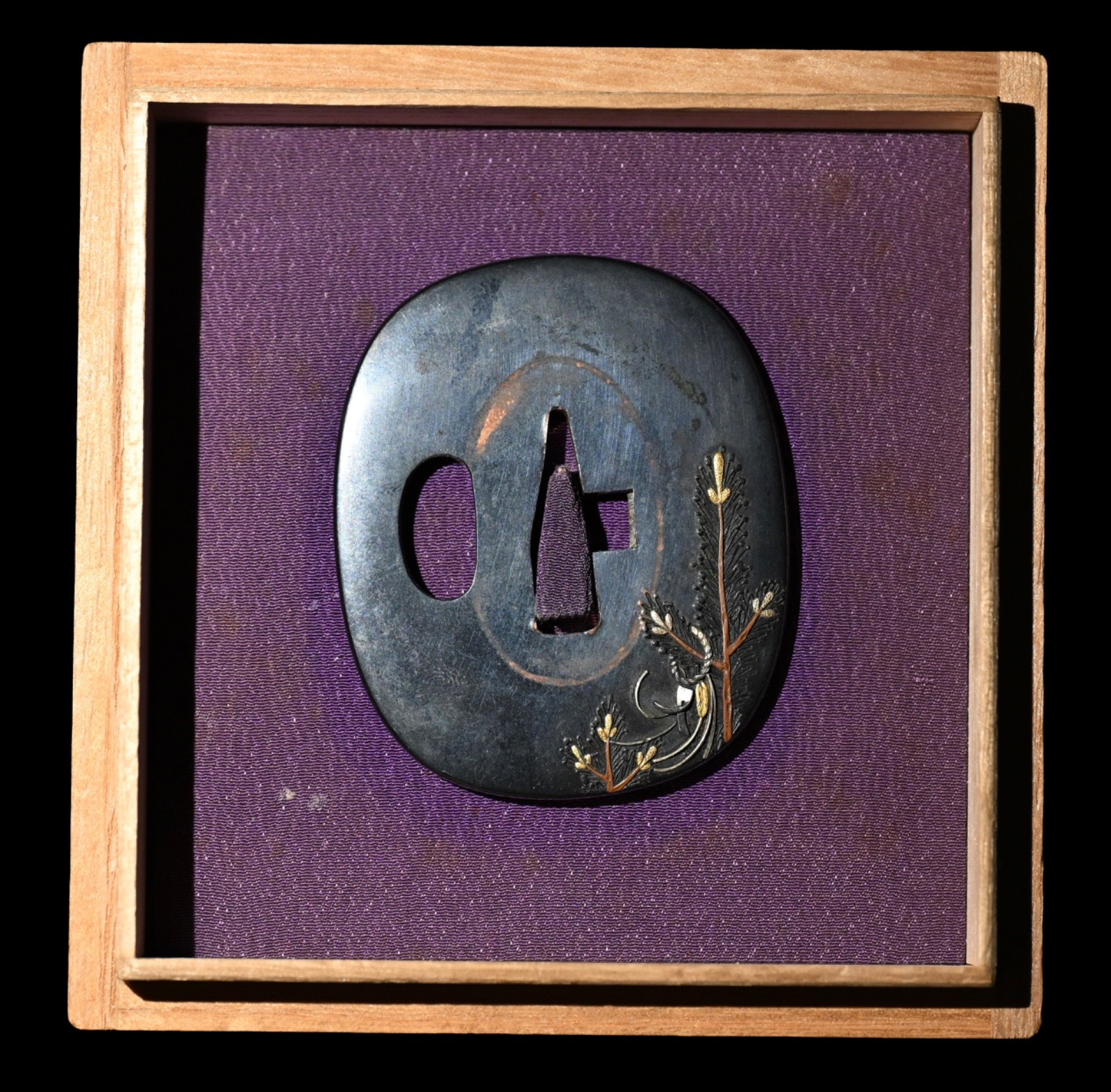 Tsuba Japanese antique metal work Shakudo Mumei New Year\'s pine decorations Edo