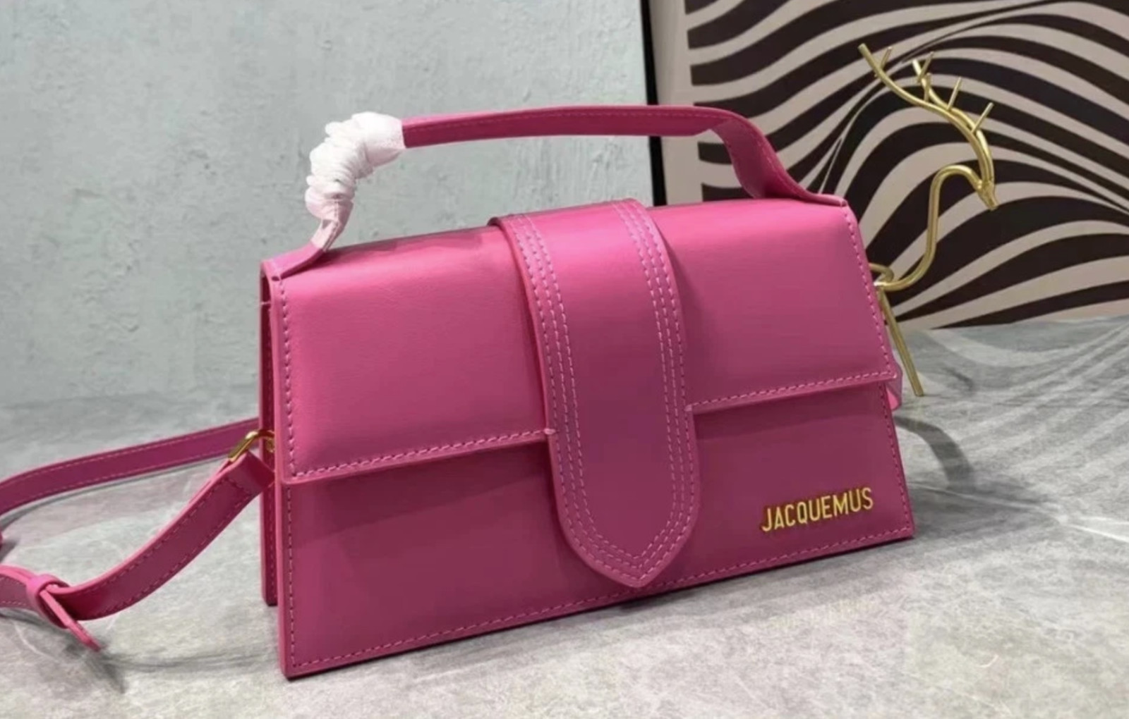 Jacquemus Le Bambino Pink Leather Top Handle Shoulder Bag - NEW Jacquemus Le Bambino Pink Leather Top Handle Shoulder Bag - NEW