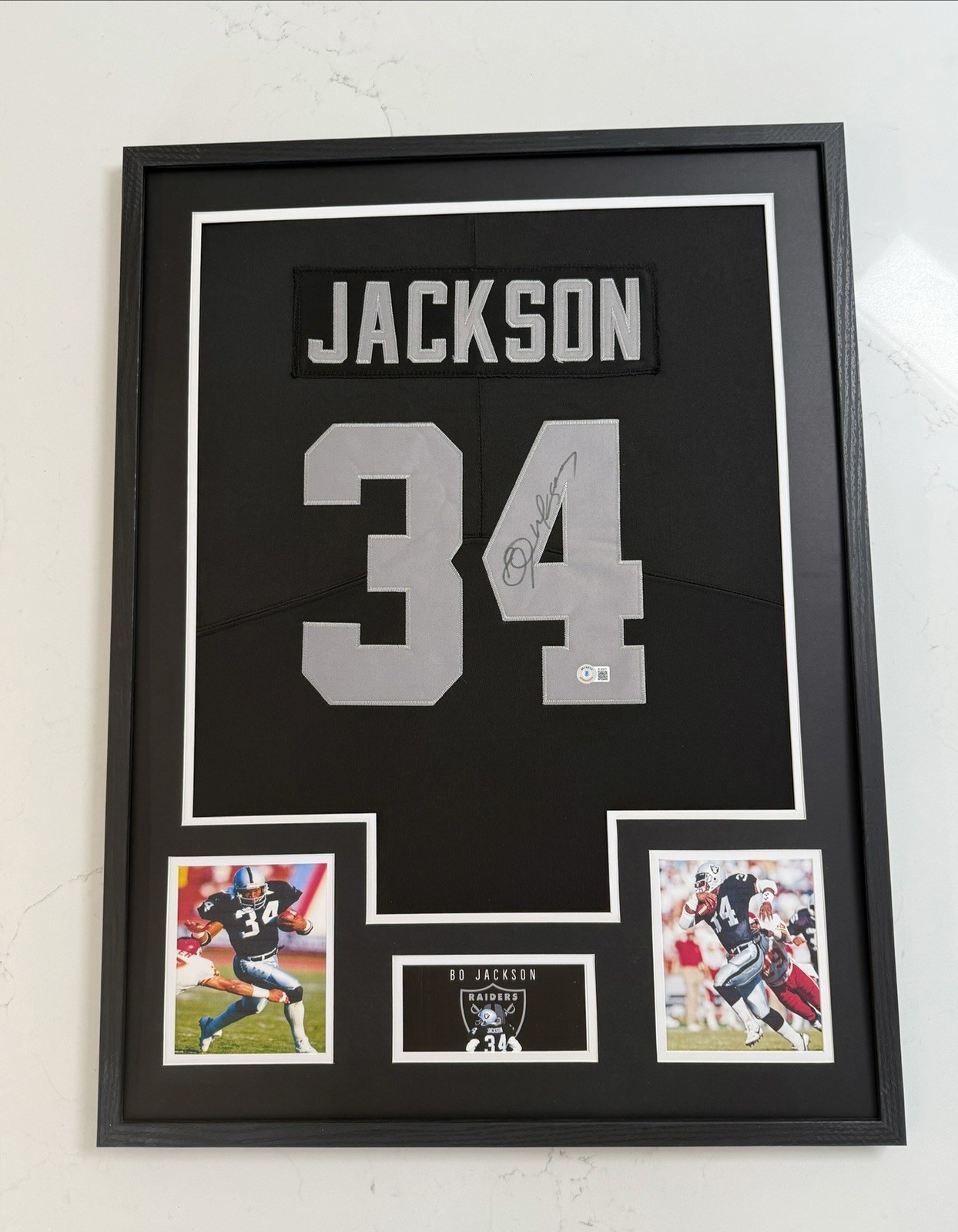 Bo Jackson Signed/Framed Oakland Raiders #34 NFL Jersey Display